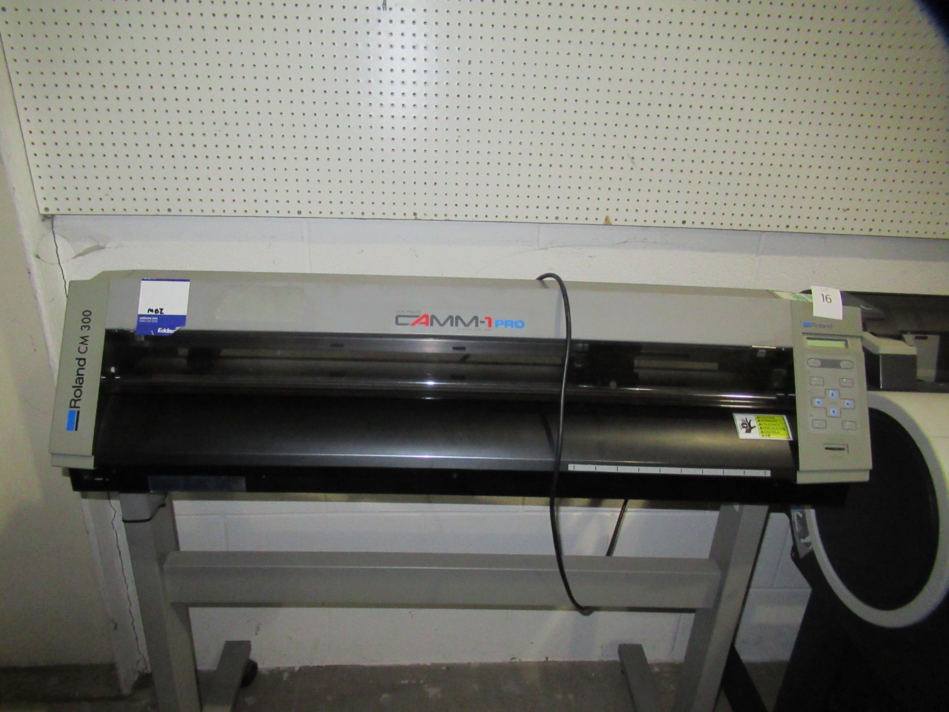 Roland CM300 Camm-1 Pro sign maker - Image 2 of 3