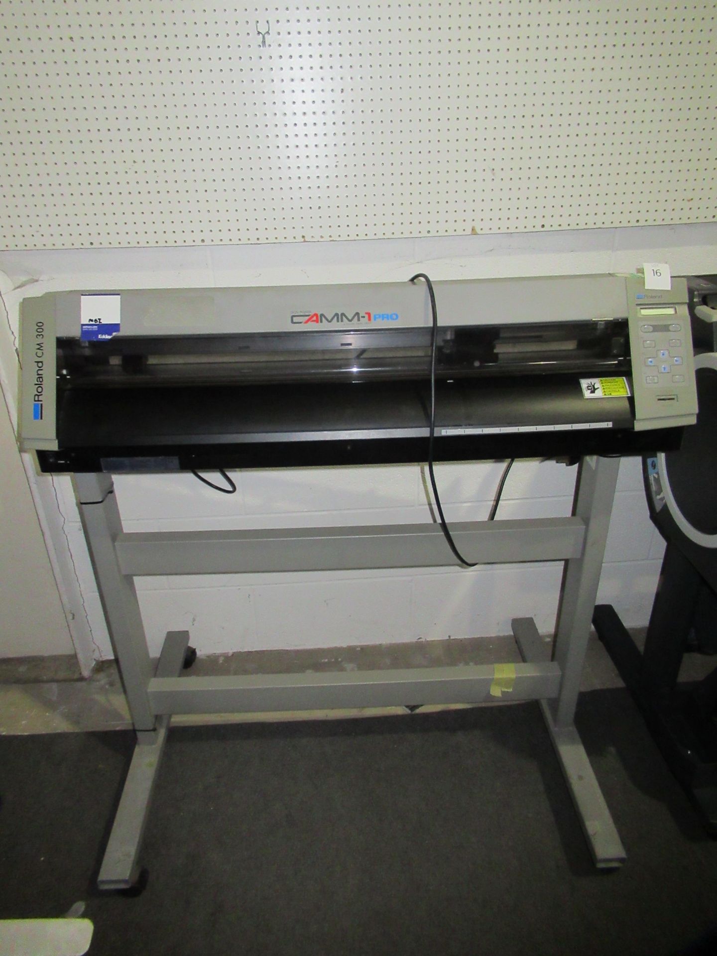 Roland CM300 Camm-1 Pro sign maker