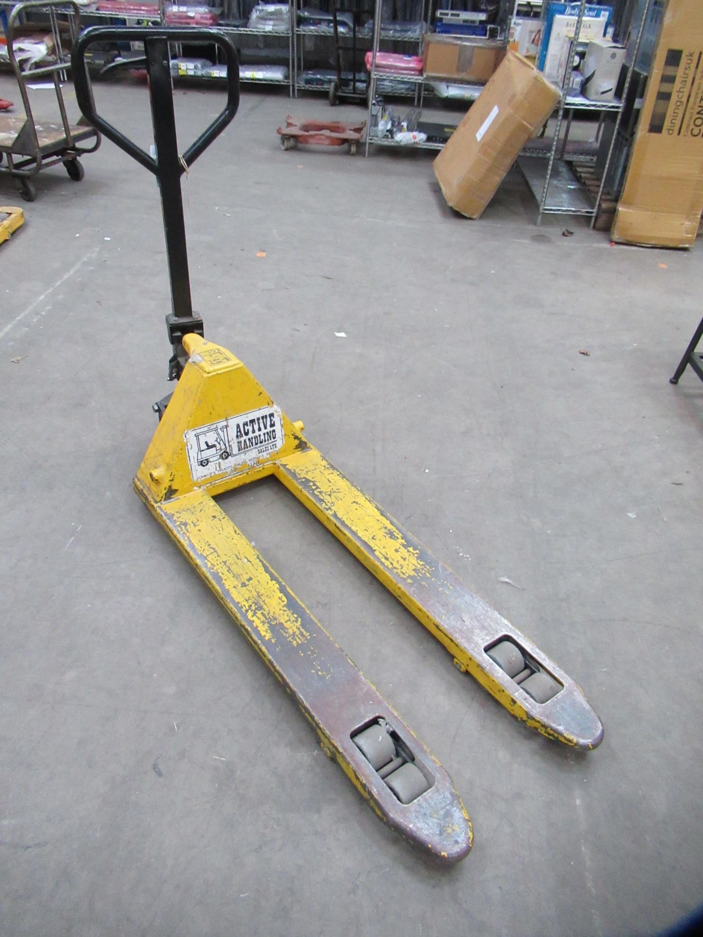 Active handling pallet truck capacity 2 tonne