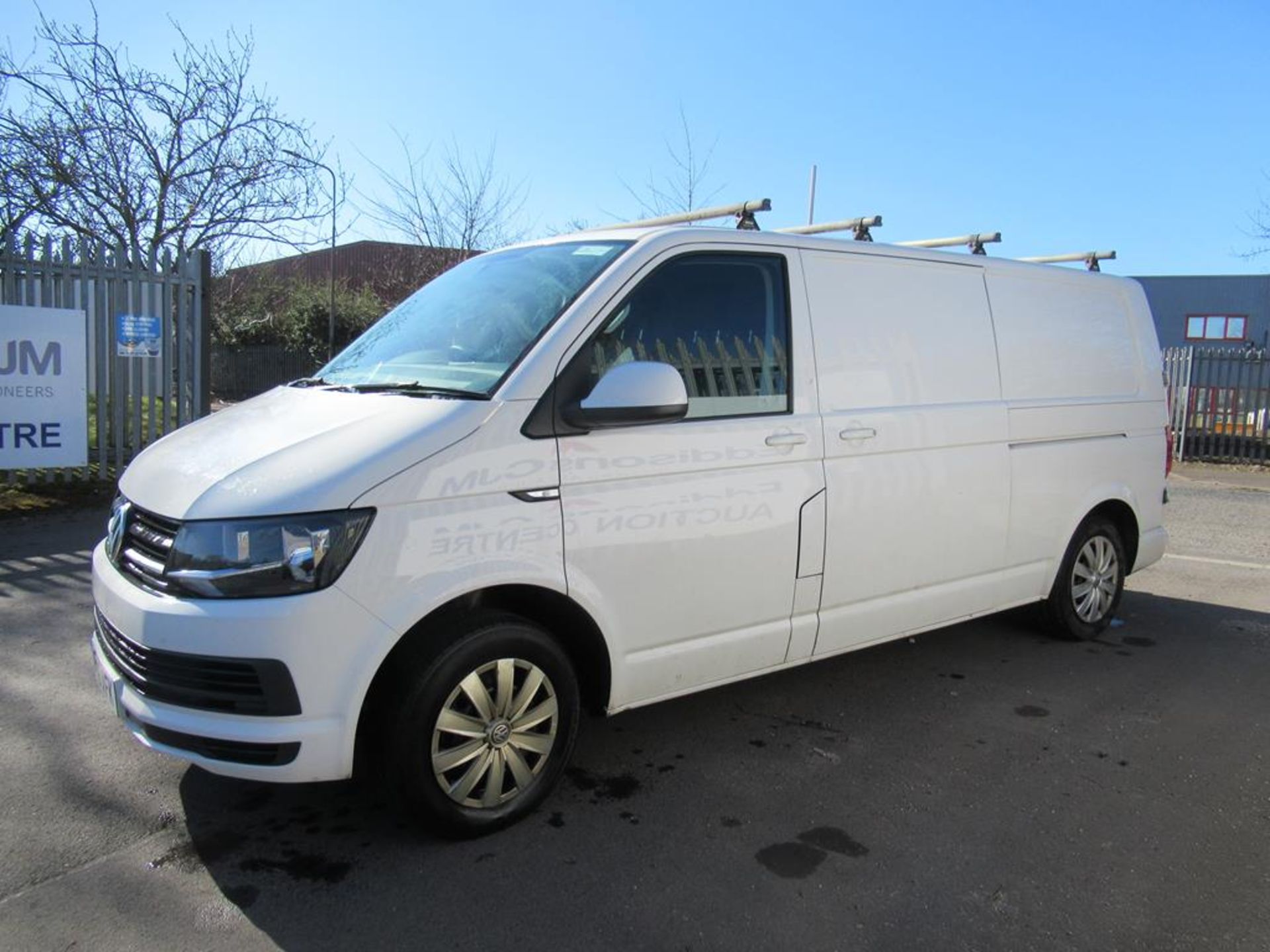 Volkswagen Transporter T30 T-LN TDI BMT Panel Van, First Reg 18.05.2016; Reg: PY16 AFK - Image 3 of 19