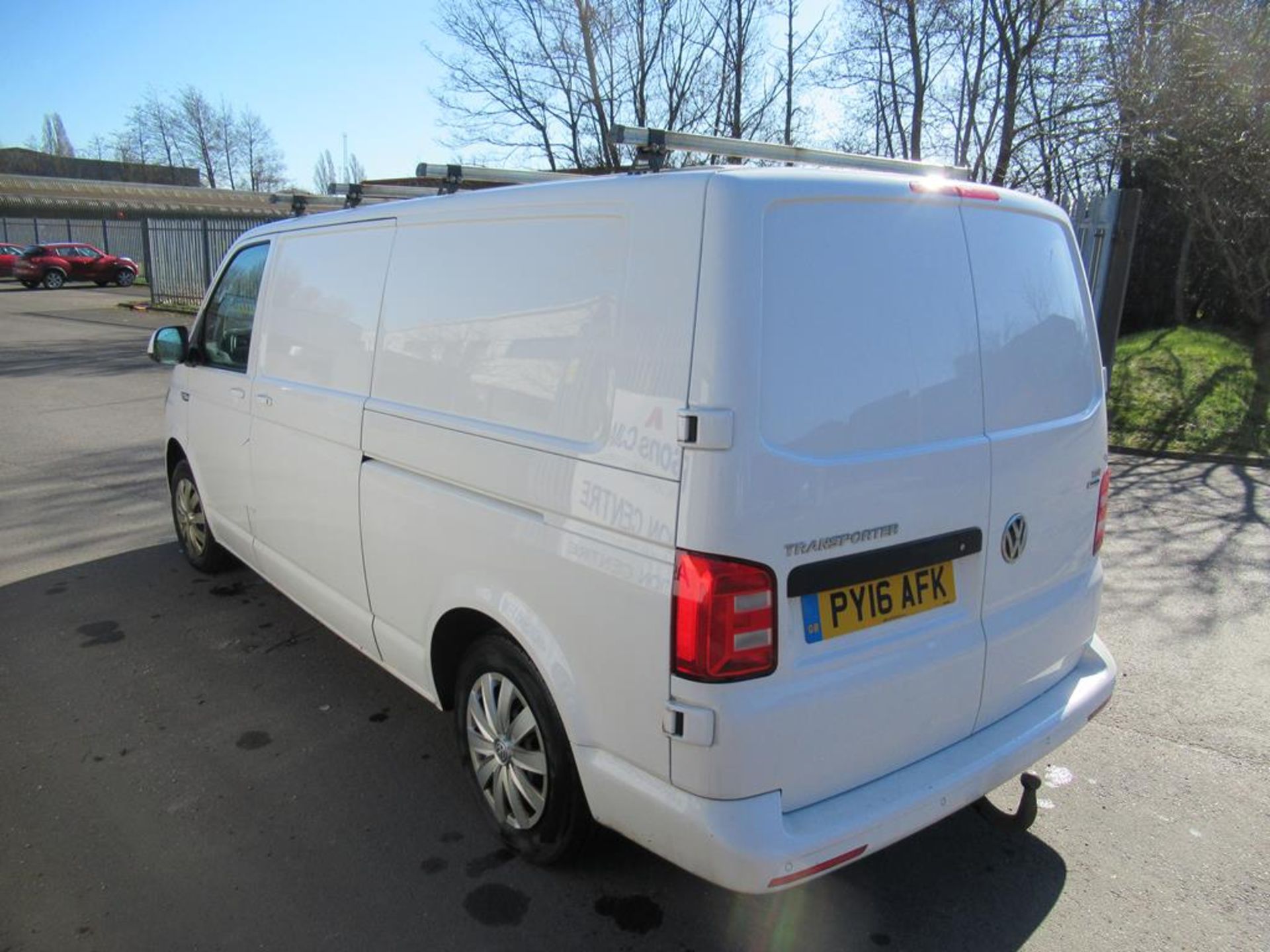 Volkswagen Transporter T30 T-LN TDI BMT Panel Van, First Reg 18.05.2016; Reg: PY16 AFK - Image 6 of 19