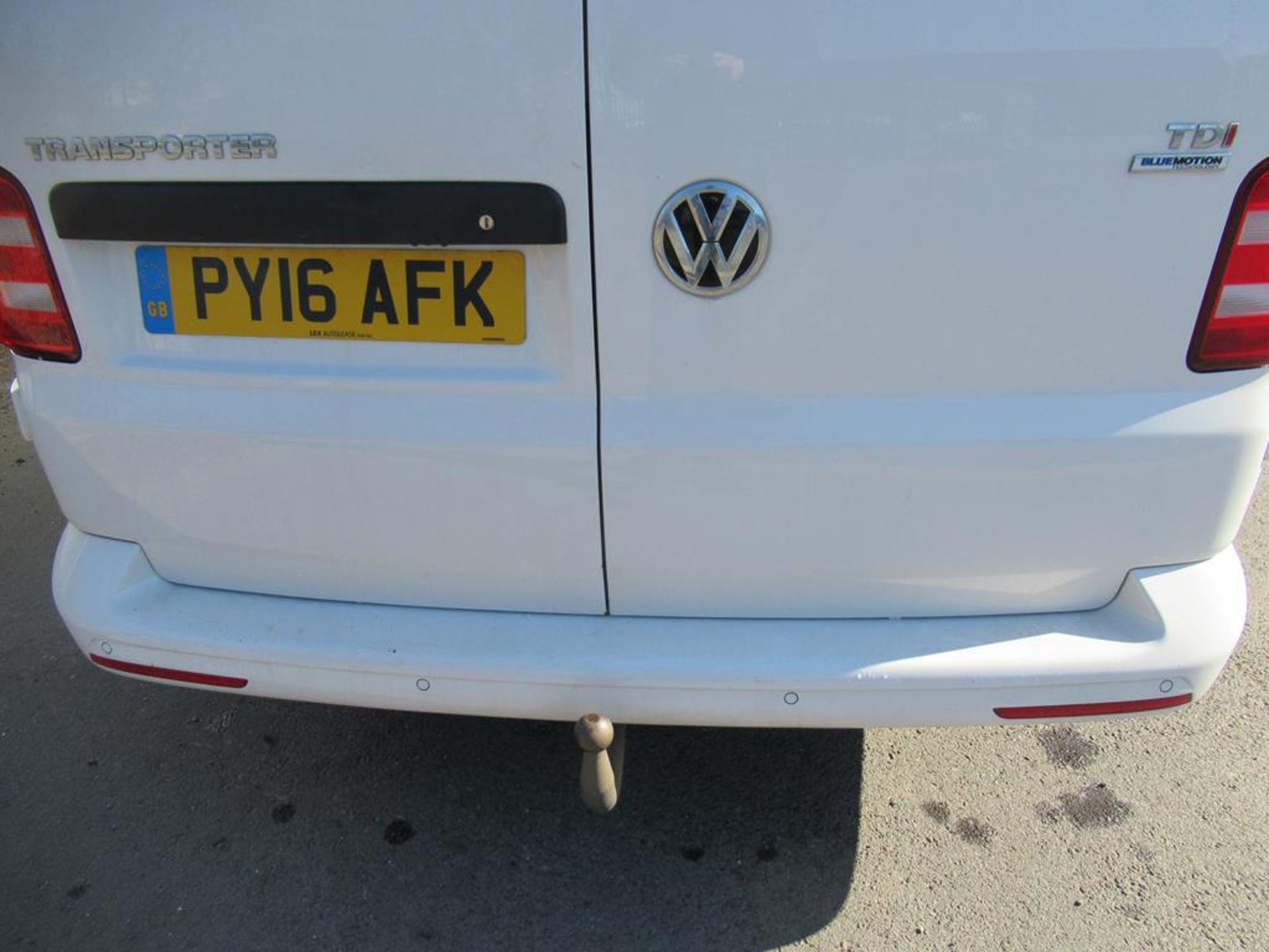 Volkswagen Transporter T30 T-LN TDI BMT Panel Van, First Reg 18.05.2016; Reg: PY16 AFK - Image 7 of 19