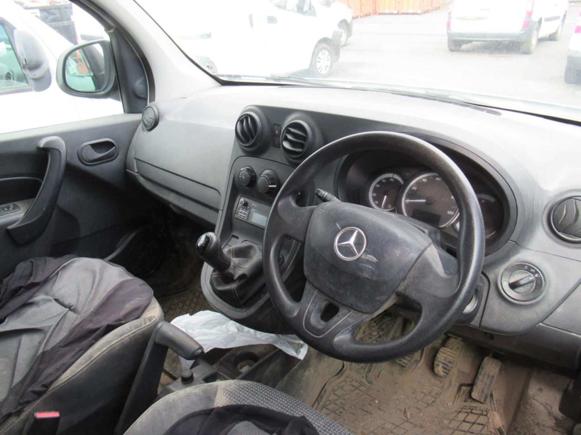 Mercedes Benz Citan 109CDI Blue Efficiency Panel Van. First Reg: 30.09.2017; Reg: DE67 KXN; 1461CC D - Image 21 of 21