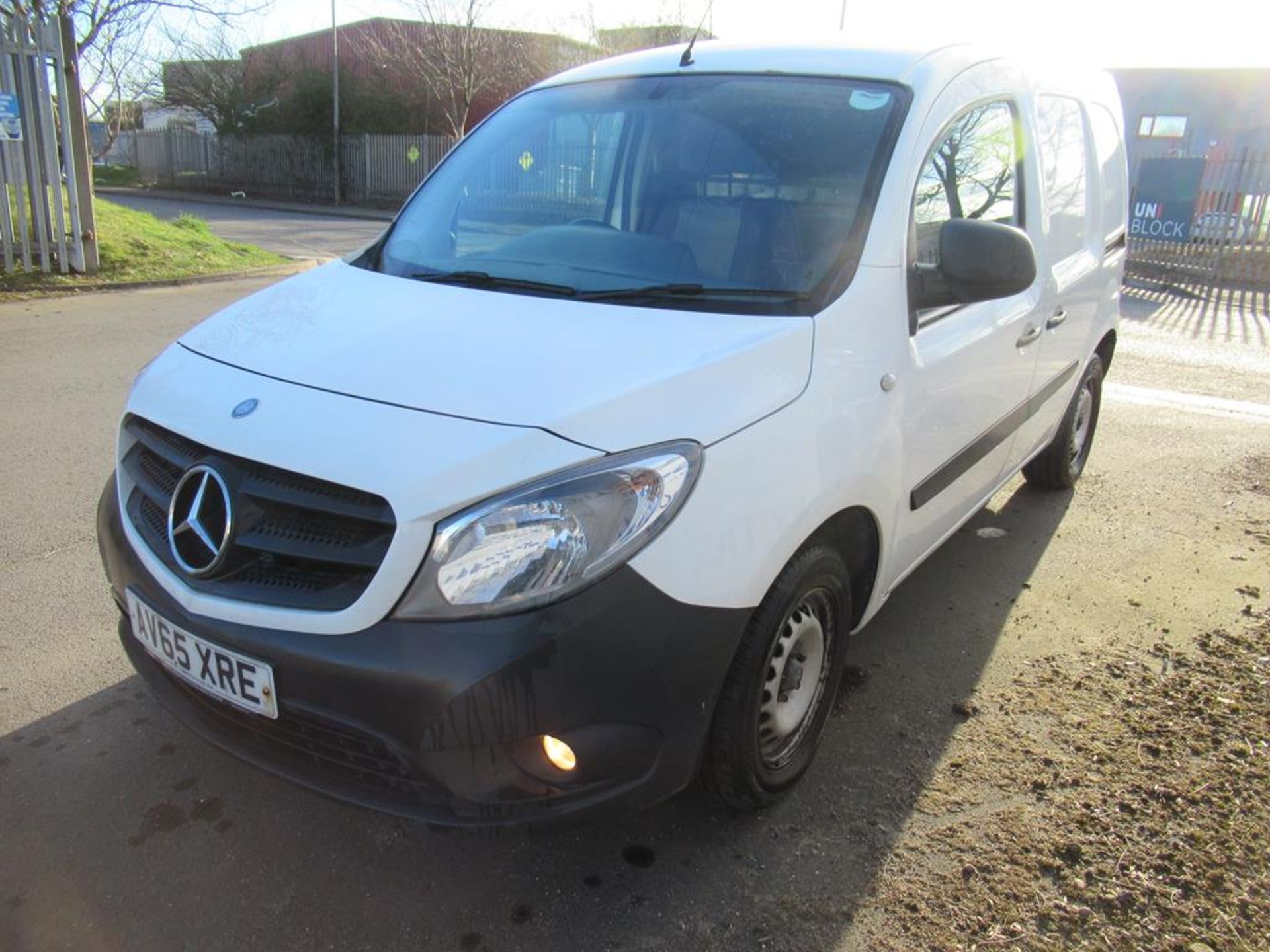 Mercedes Benz Citan 109CDI Panel Van. First Reg; 30.11.2015; Reg: AV65 XRE; 1461CC Diesel; Odometer - Image 3 of 16