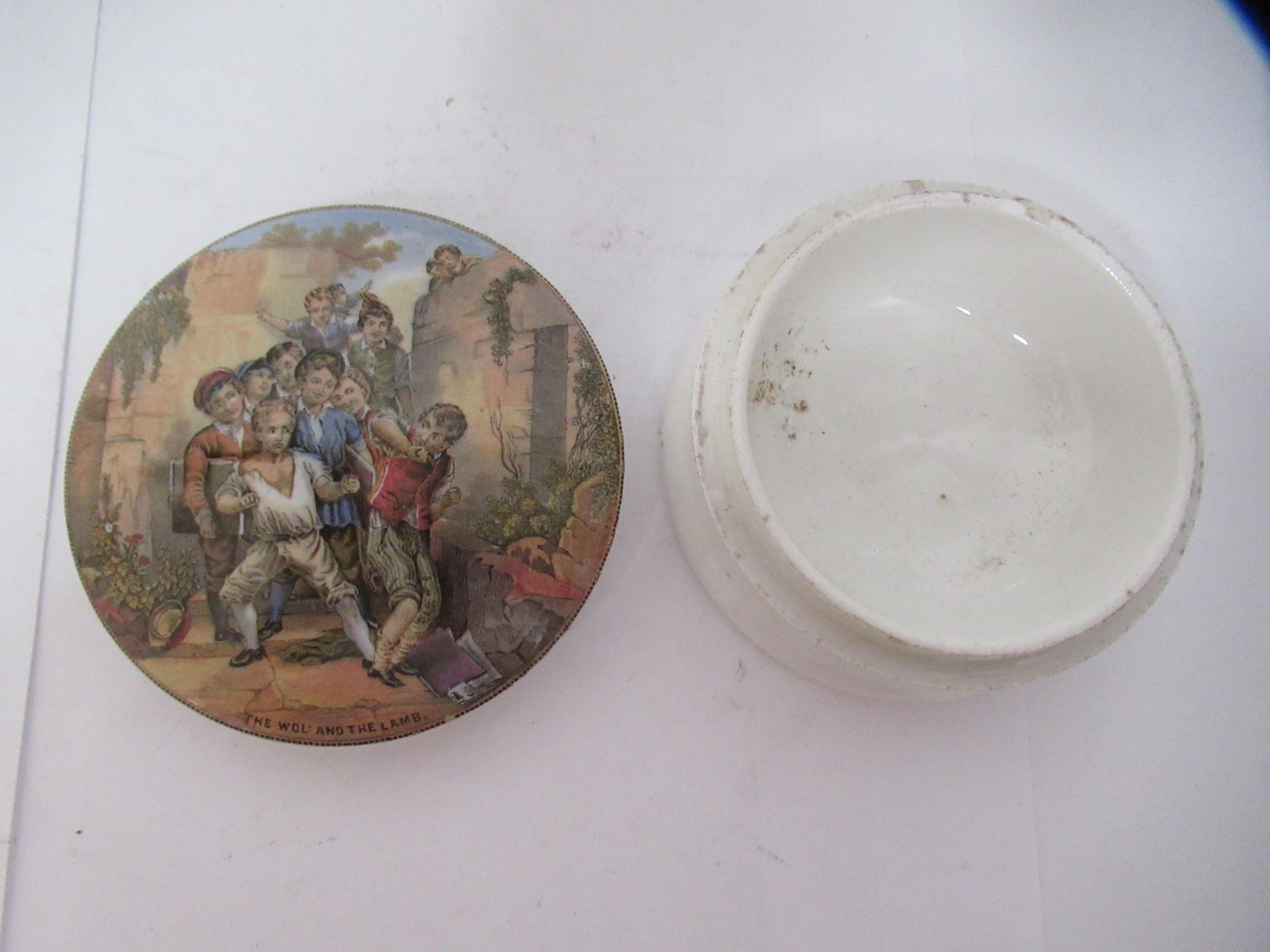 6x Prattware ceramic lids including Pompey & Caesar', 'The Wolf and the Lamb', and 'Wouverman Pinx' - Bild 28 aus 31