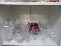 Selection of glassware to include Cleethorpes glass, drinking glasses, vases etc