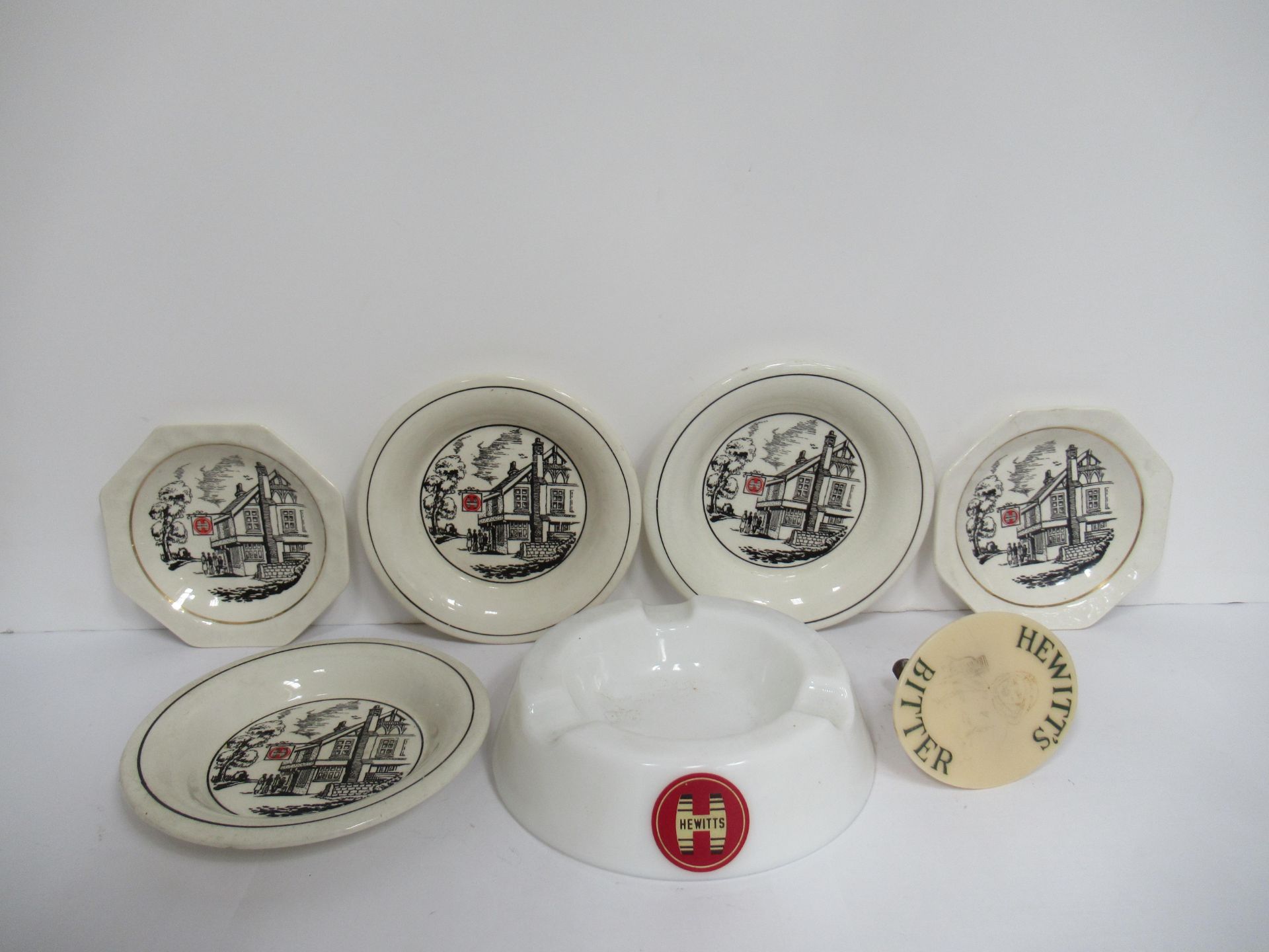 Hewitt's Brewery ashtray, octagonal dishes (2) and round dishes (3) by Wade and Hewitt's Bitter drau