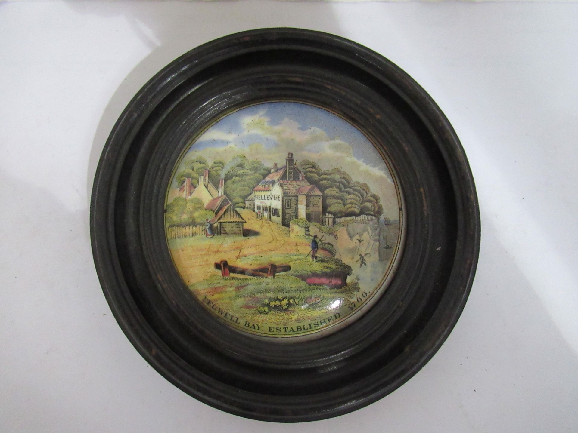 6x Prattware ceramic lids in wooden mounts including 'Country Quarters', 'Walmer Castle', 'Shakespea - Image 8 of 15