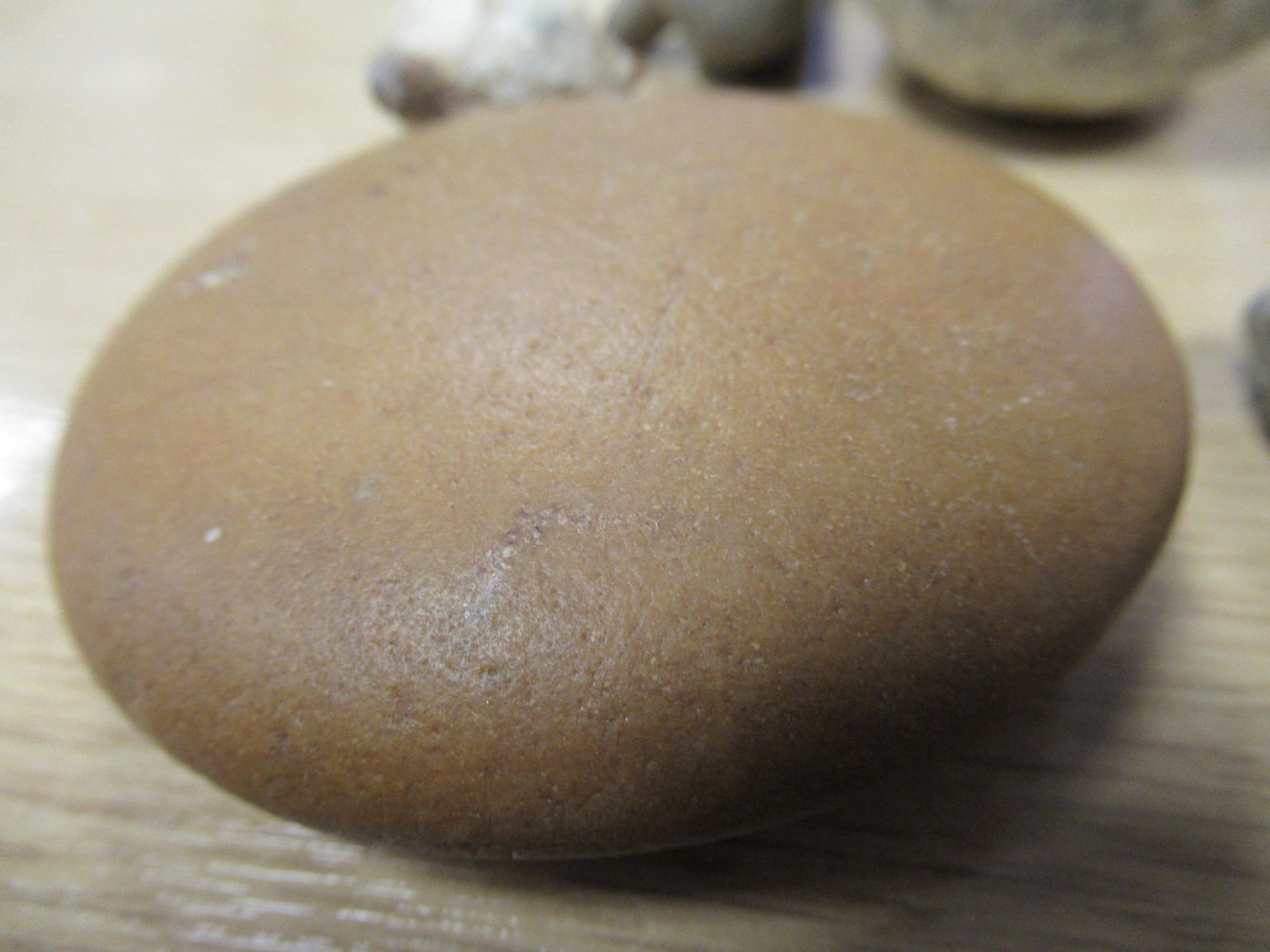 Assortment of detecting discoveries including steel yard weight, linen smoother, Inca whistle, greyw - Image 4 of 9