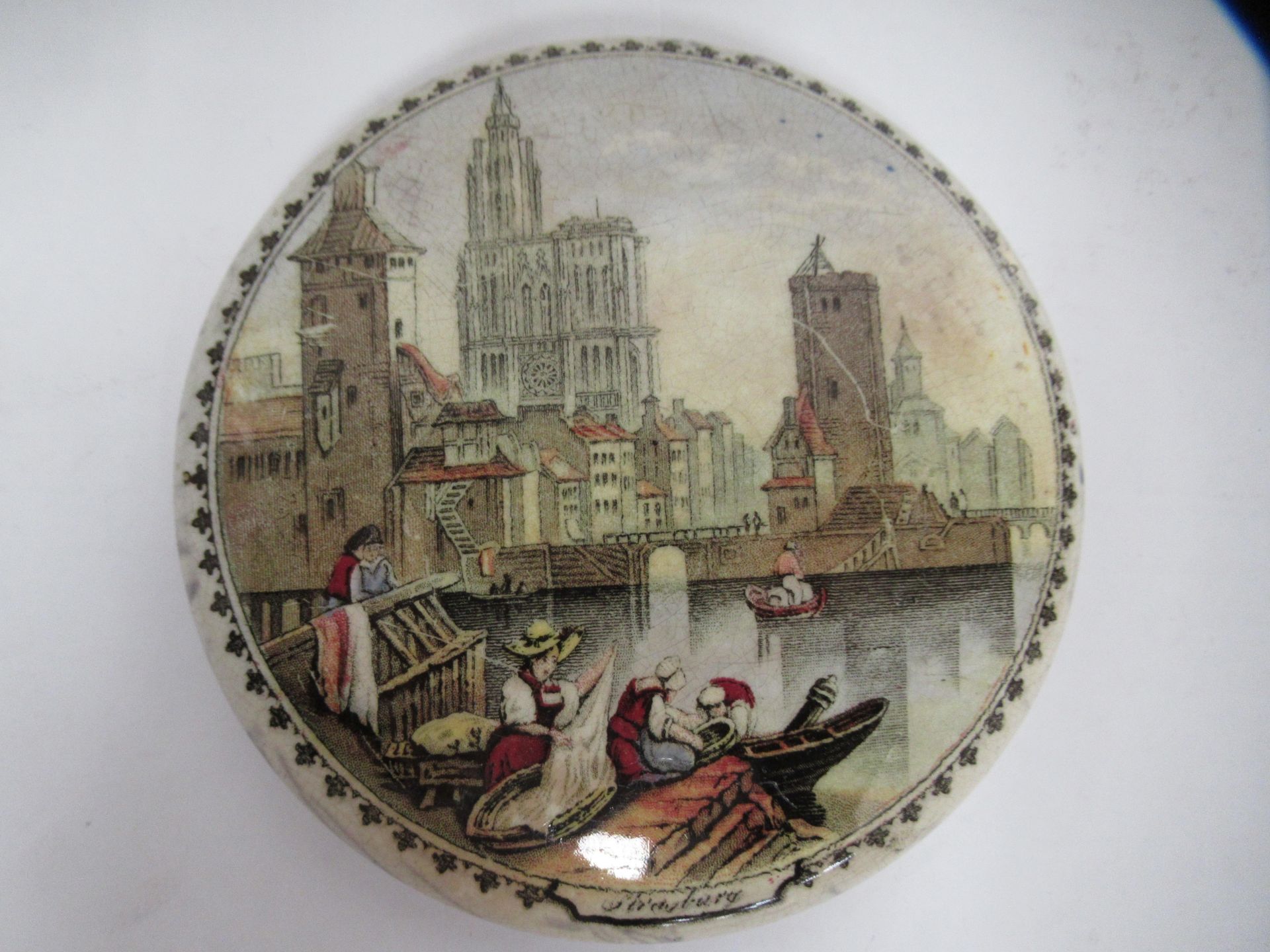 6x Prattware ceramic lids including 'The Residence of Anne Hathaway', 'Strasburg', 'Albert Memorial' - Image 17 of 36