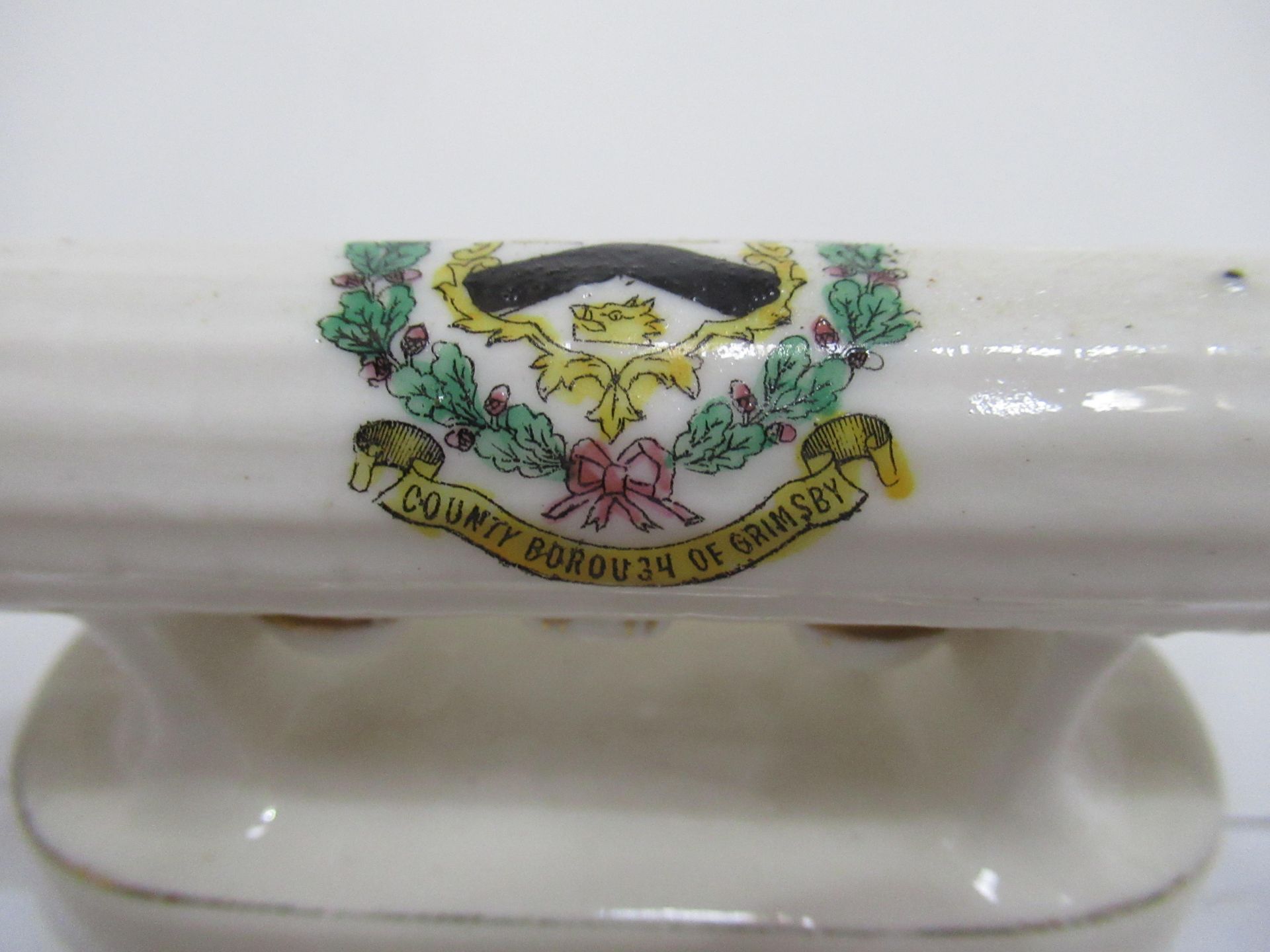 Crested China model of airship with Cleethorpes coat of arms (130mm x 55mm) - Image 6 of 8