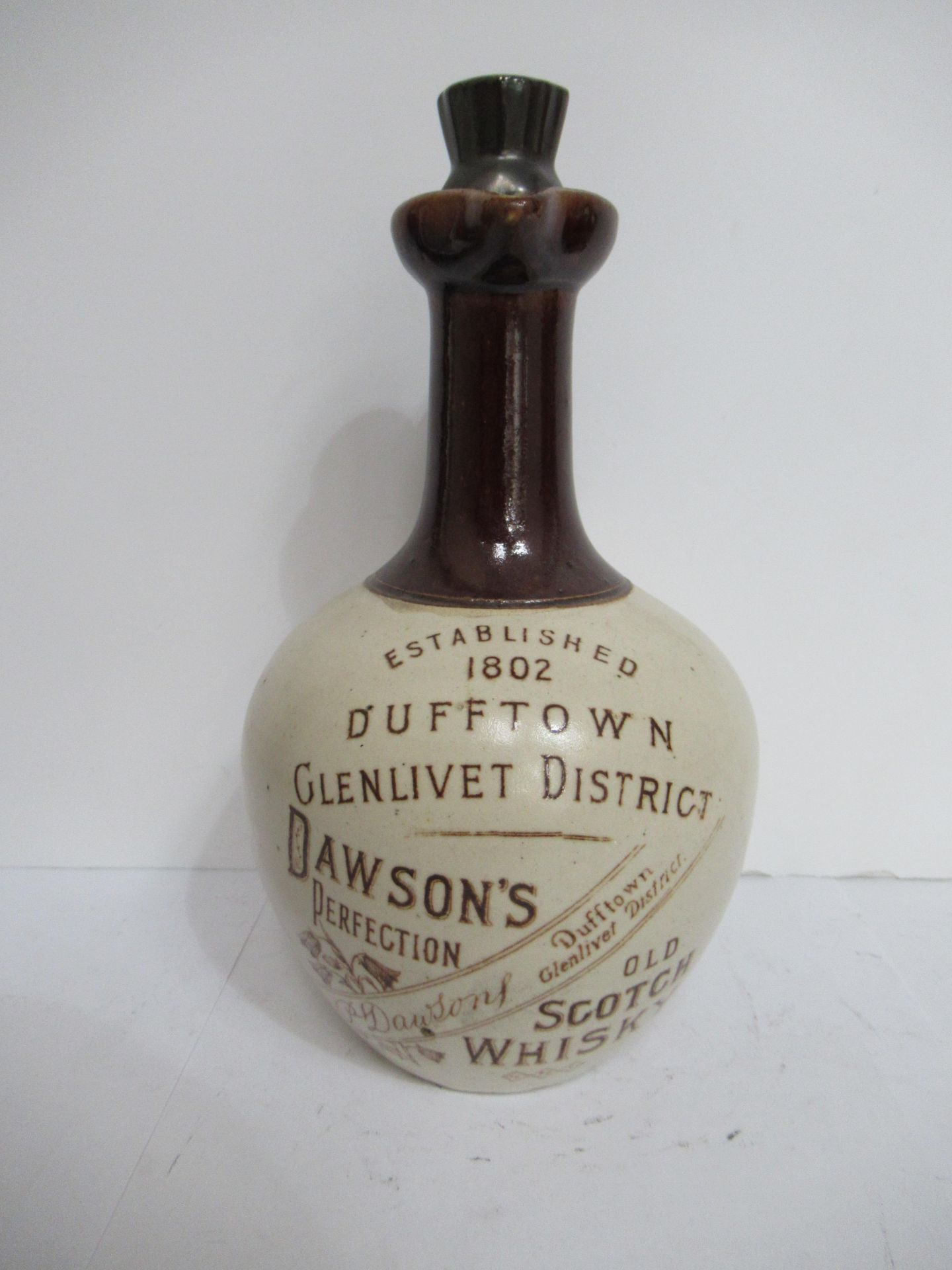 Dawson's Perfection old scotch whisky Dufftown Glenlivet distract jug with stopper