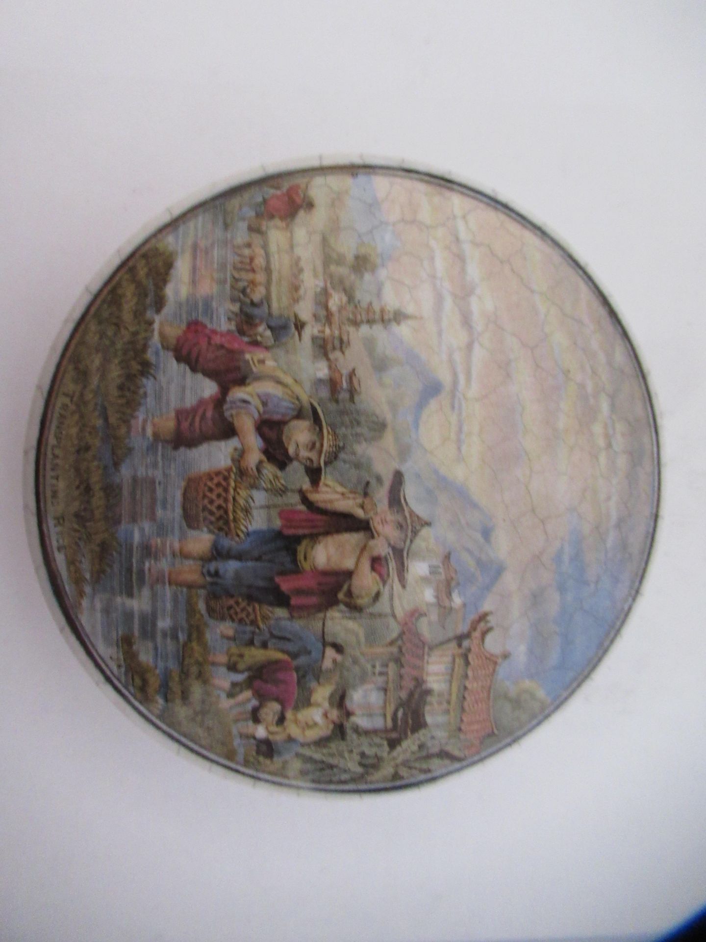 4x Prattware ceramic lids including 'Victor Emmanuel & Garibaldi', 'Church of the Holy Trinity', 'Tr - Image 8 of 12