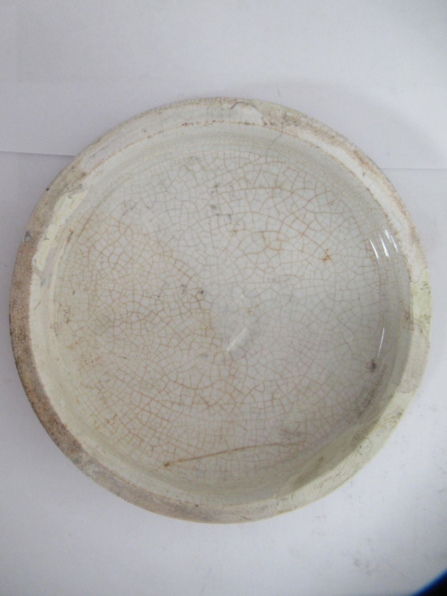 6x Prattware ceramic lids including 'The Residence of Anne Hathaway', 'Strasburg', 'Albert Memorial' - Image 25 of 36