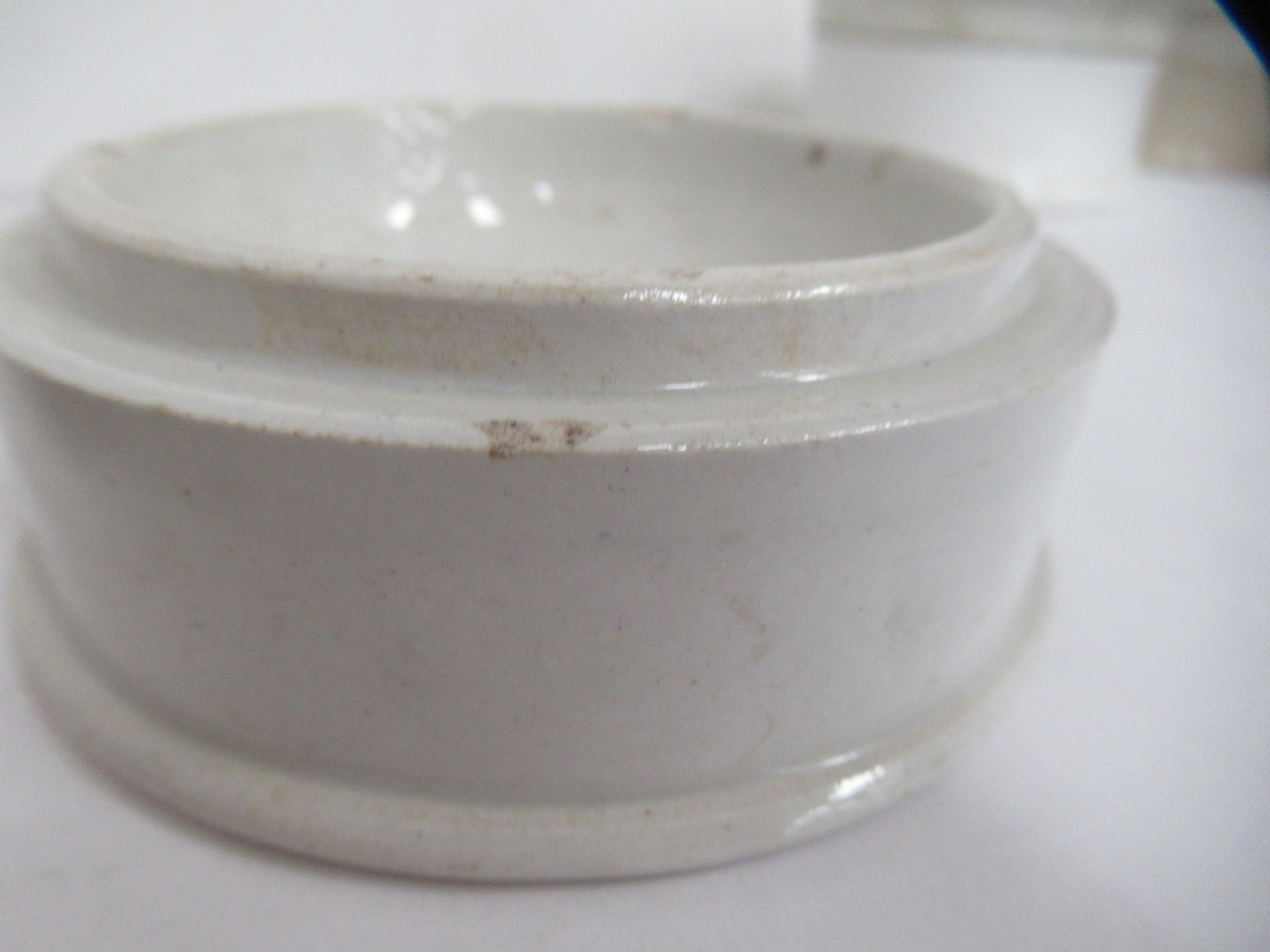 5x Prattware ceramic lids including 'The Snow Drift', 'Hide and Seek', - Bild 10 aus 28