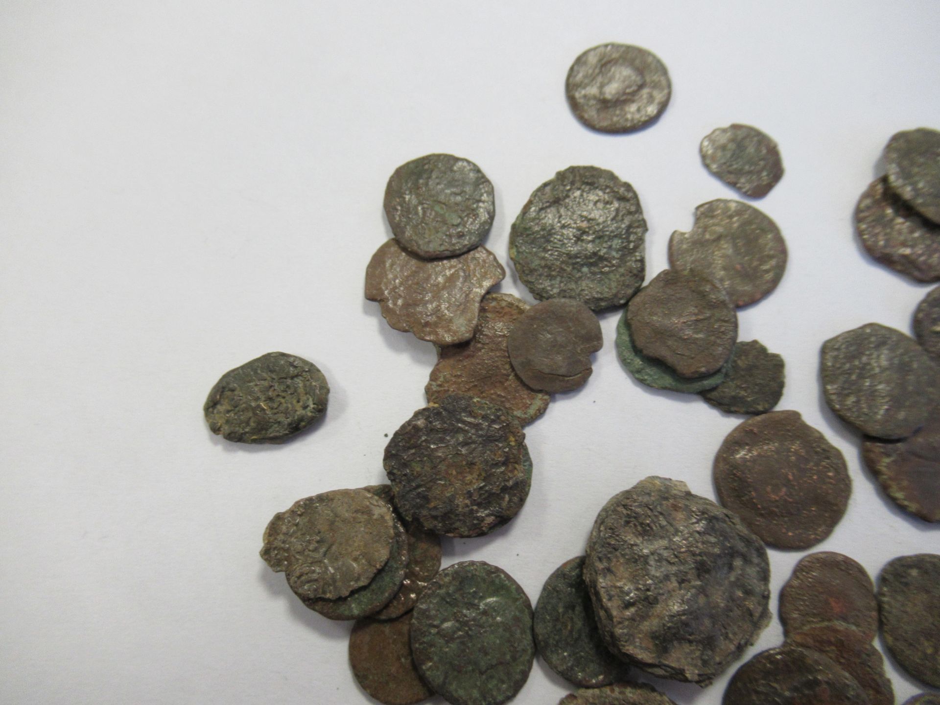 Selection of various Groats, 1 to 350AD - Image 2 of 5