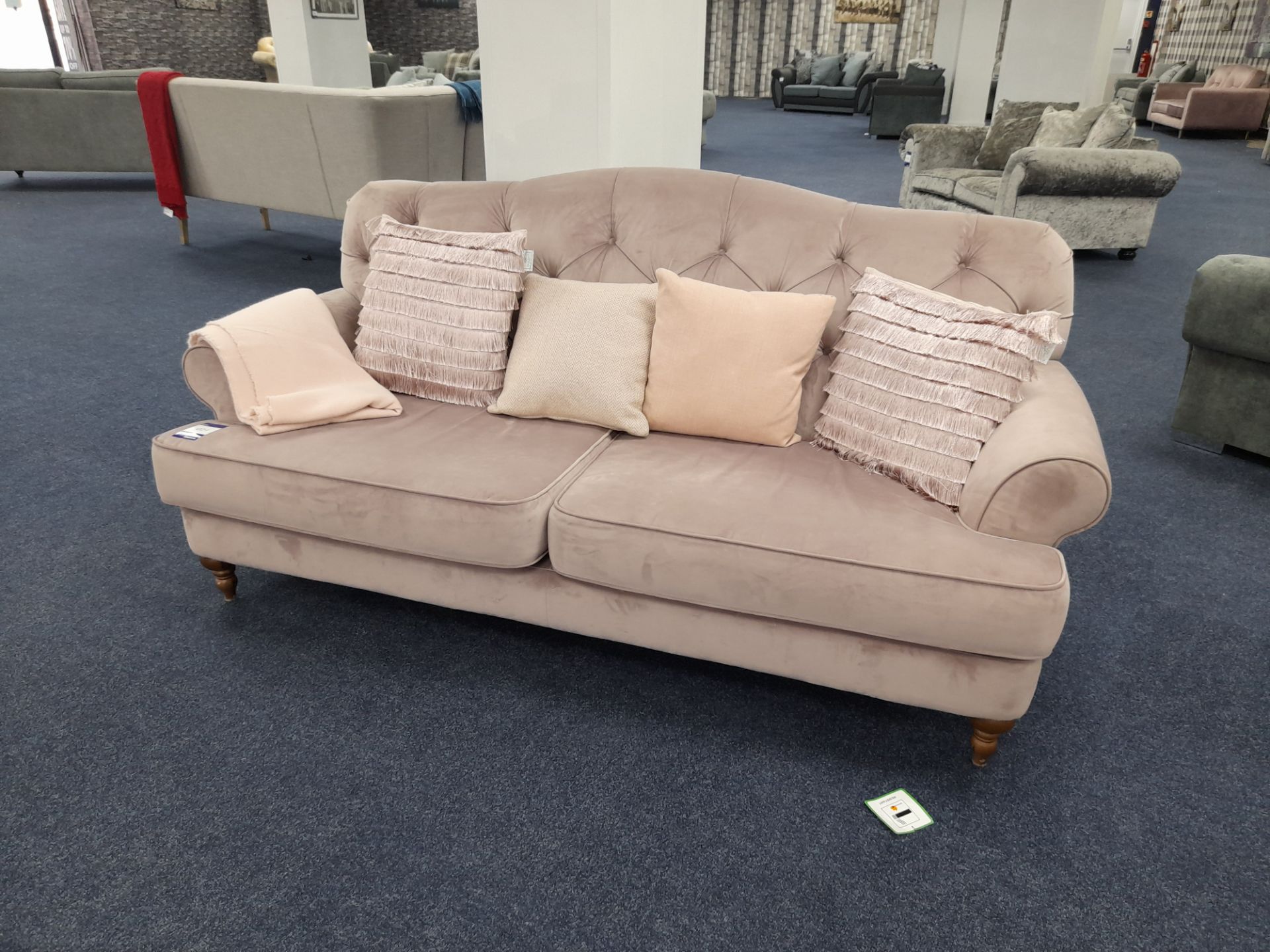 Pink fabric upholstered, 3 seater, chesterfield type sofa (Ex-Display) - Image 3 of 6