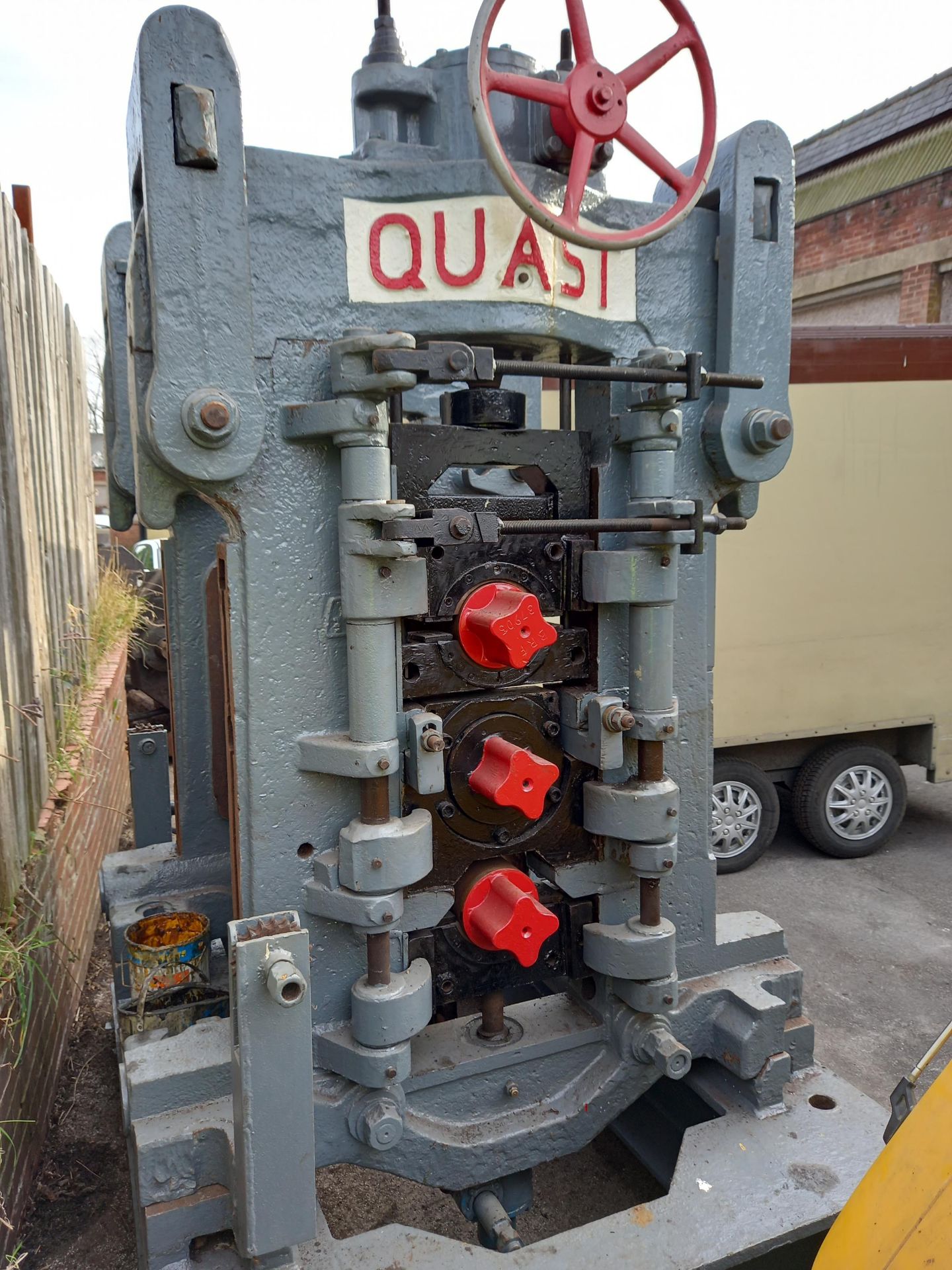 Quast 3 Hi Mill Stand - Image 2 of 4