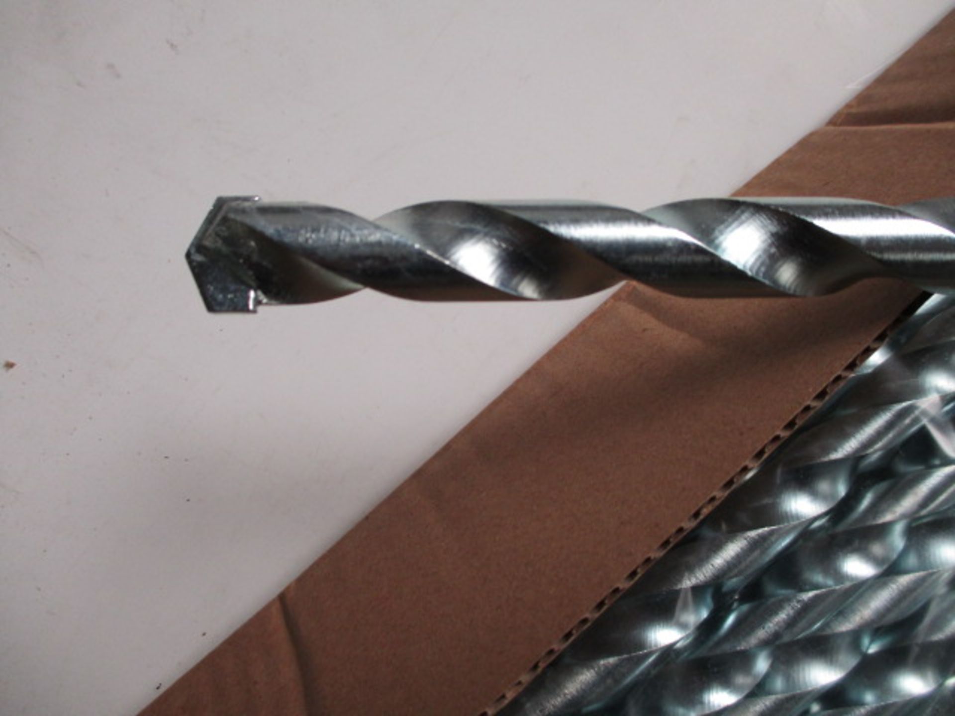 (25) 16mm Dia., x 600mm Long Masonry Drills (Unused) - Image 2 of 4
