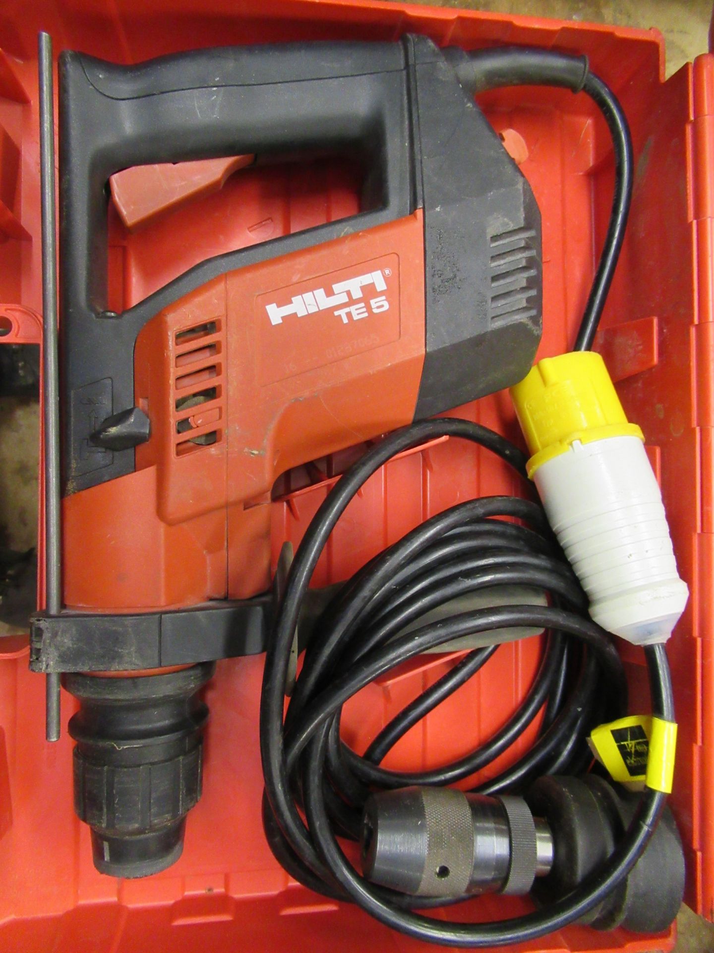 Hilti TE5 hammer drill, 110V, in case