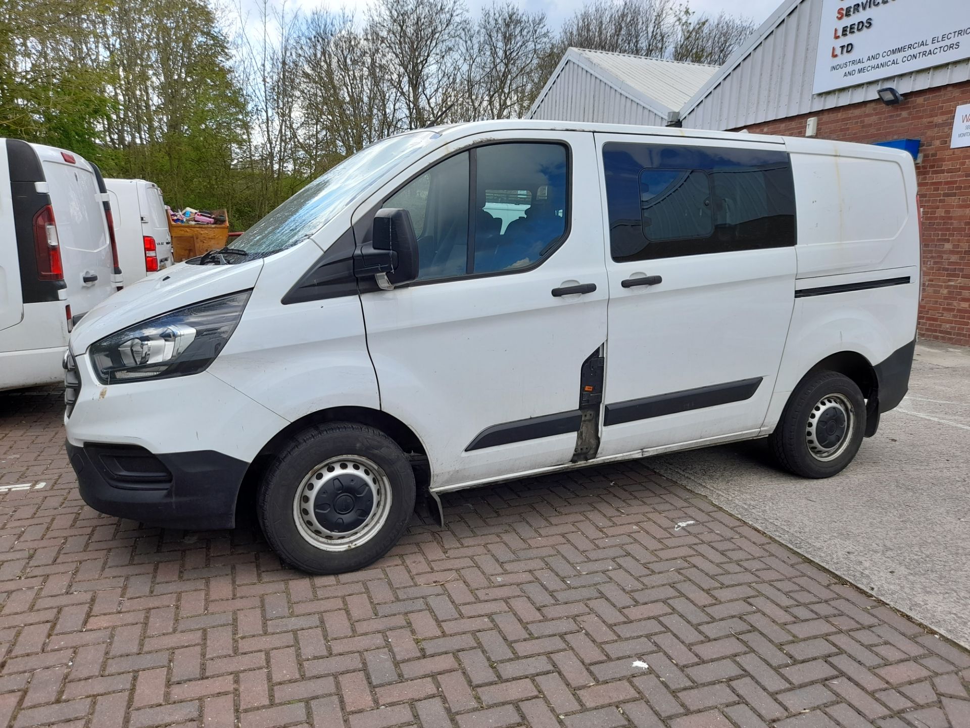 Ford Transit Custom 300 Base Panel Van 2.0 TDCi 10 - Image 2 of 12