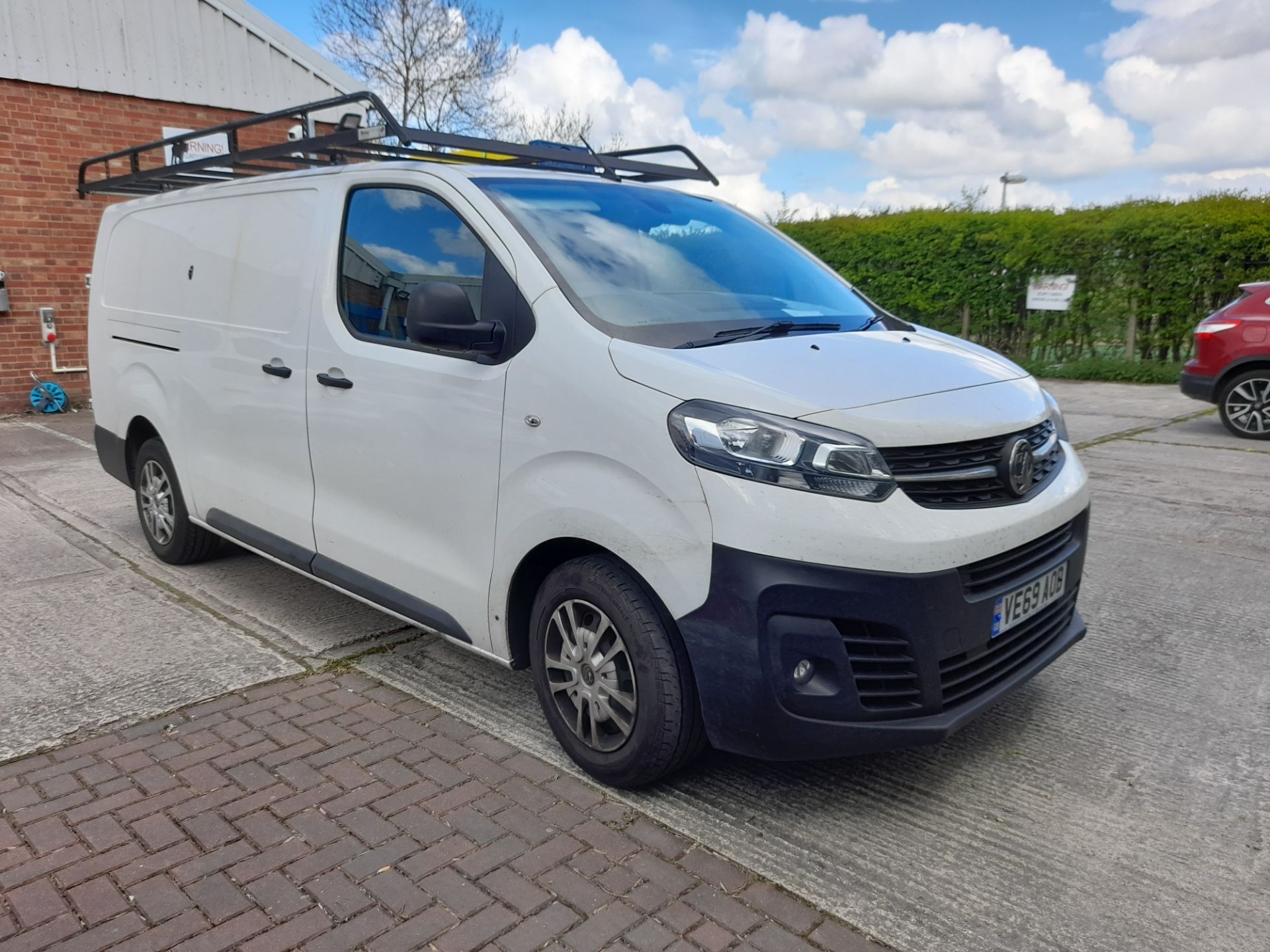 Vauxhall Vivaro 2900 Dynamic S/S Panel Van, Diesel - Image 2 of 12