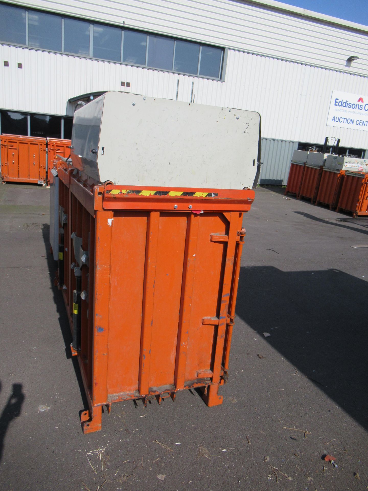 An Orwak 9020 Triple Chamber Baler - Image 5 of 8