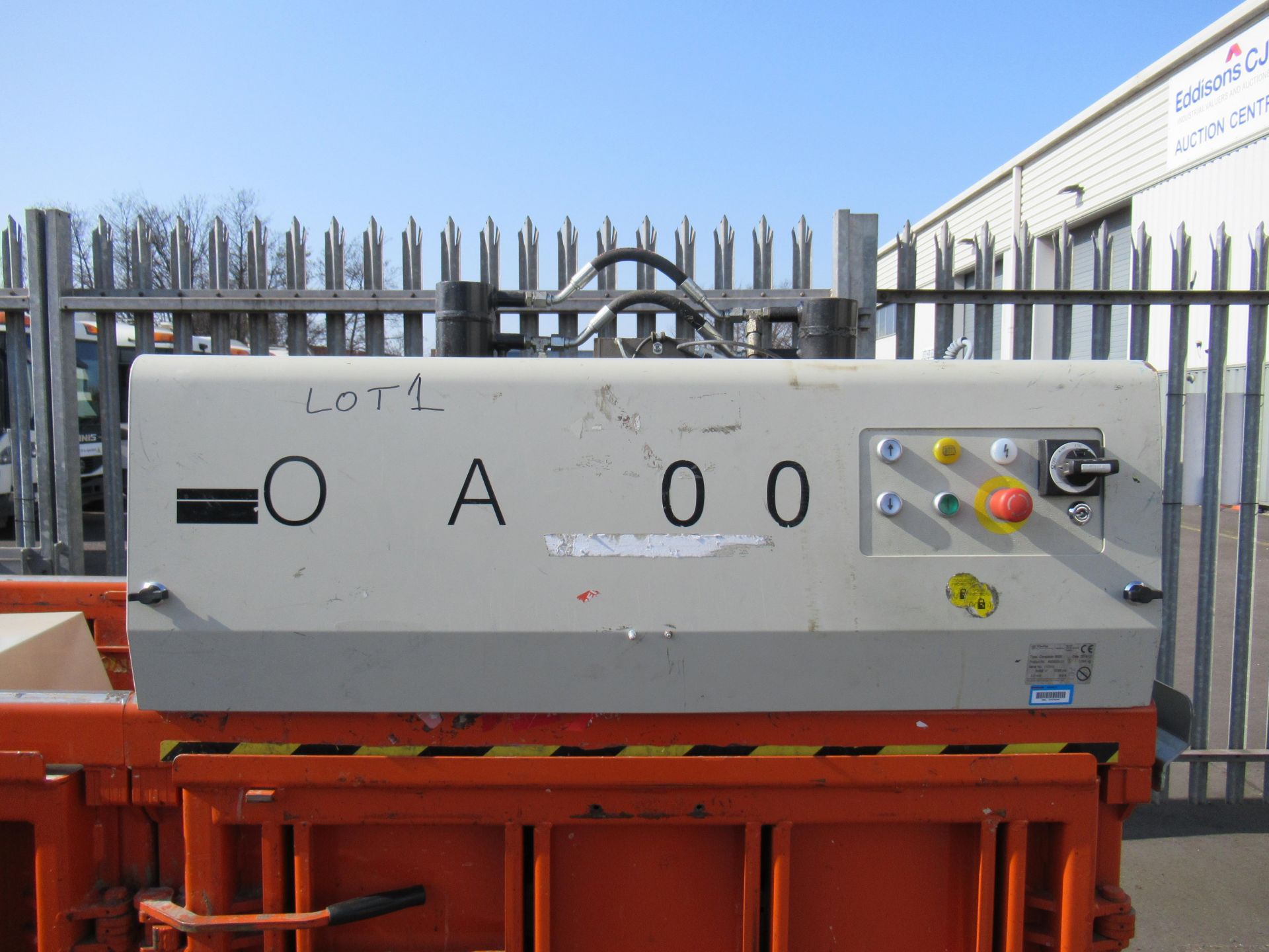 An Orwak 9020 Triple Chamber Baler - Image 7 of 10