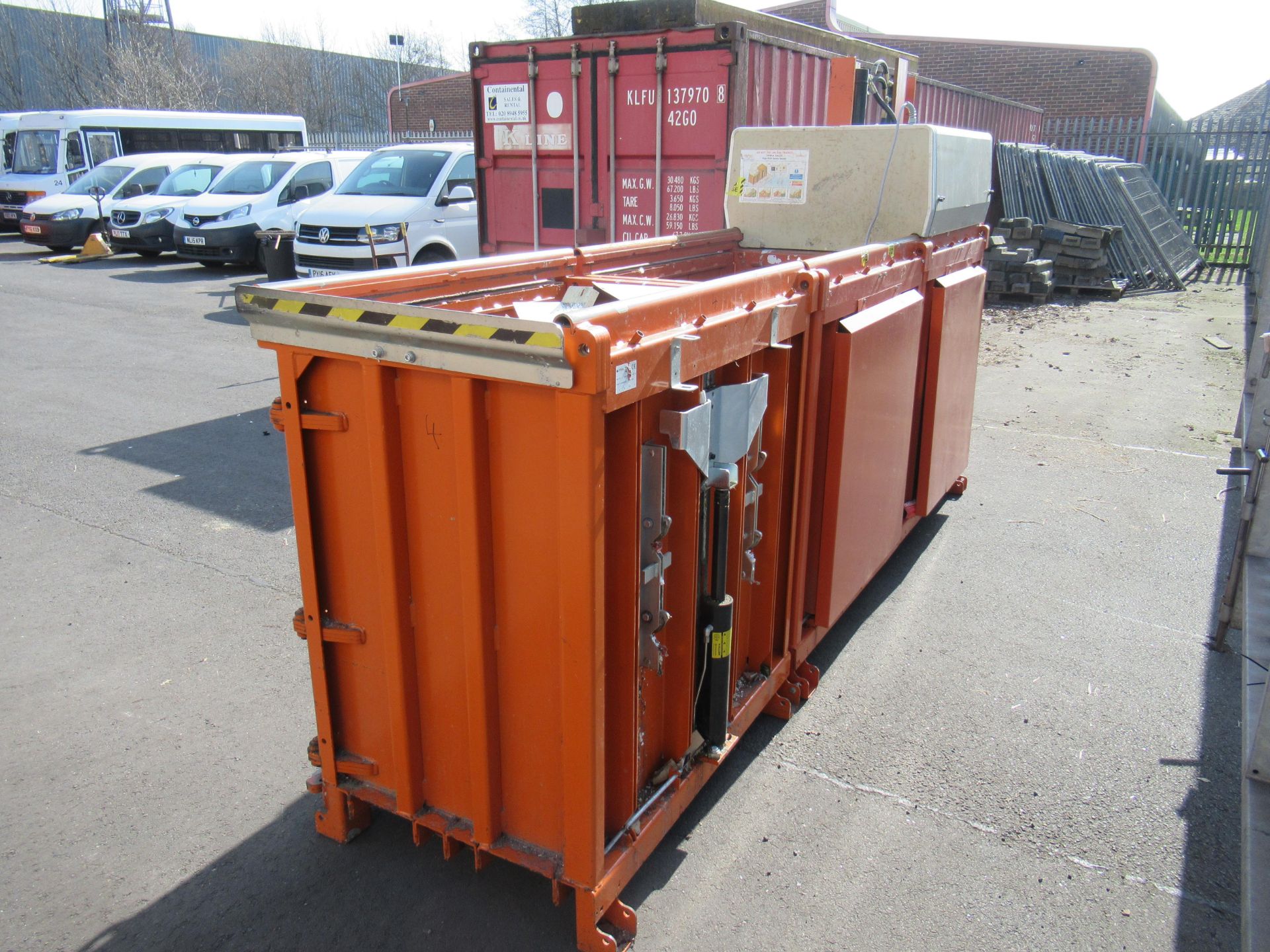 An Orwak 9020 Triple Chamber Baler - Image 3 of 8