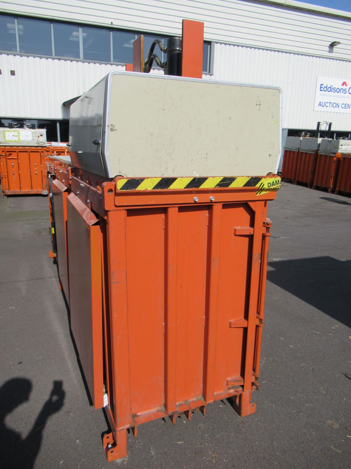 An Orwak 9020 Triple Chamber Baler - Image 5 of 8