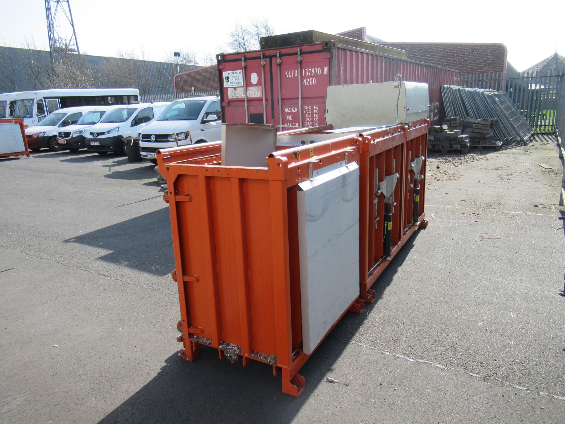 An Orwak 9020 Triple Chamber Baler - Image 3 of 8