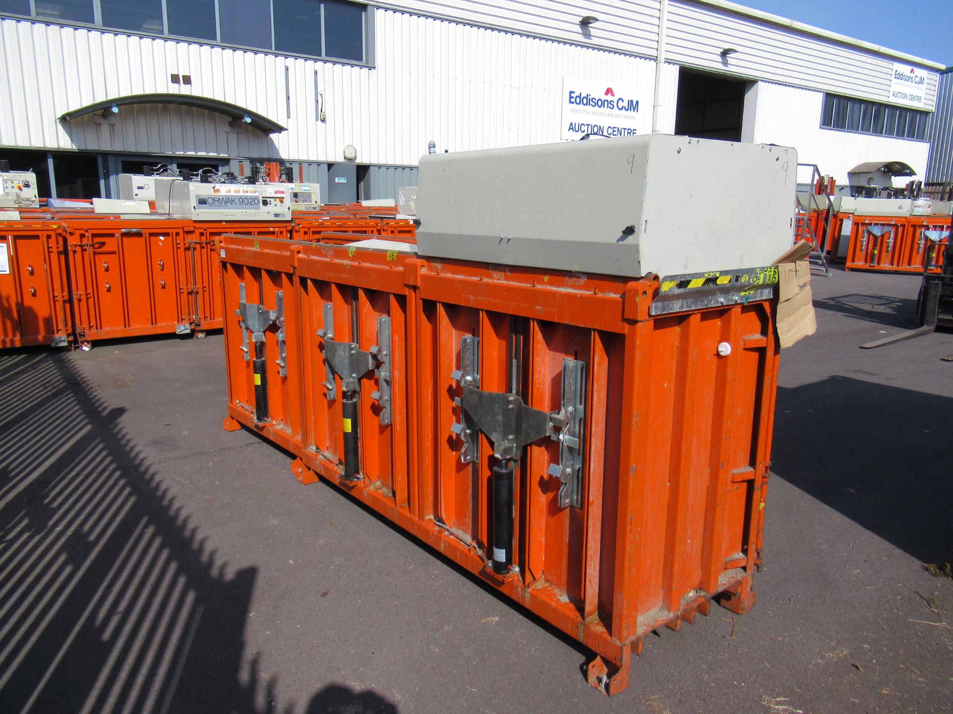 An Orwak 9020s Triple Chamber Baler - Image 3 of 8