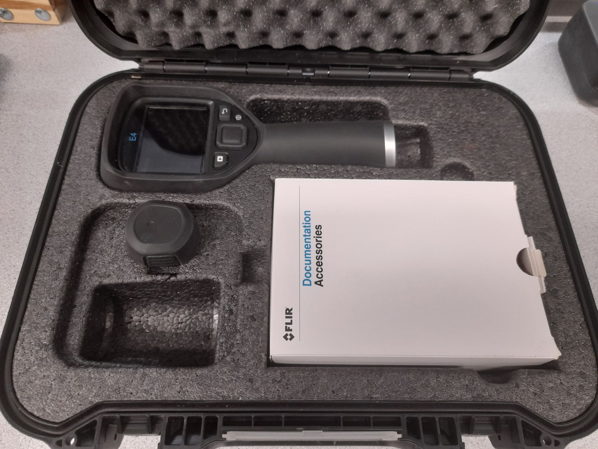 Flir FLIR-E63900 thermal imaging camera, T198547, with case, IR Lens f=6.5mm - Image 2 of 8