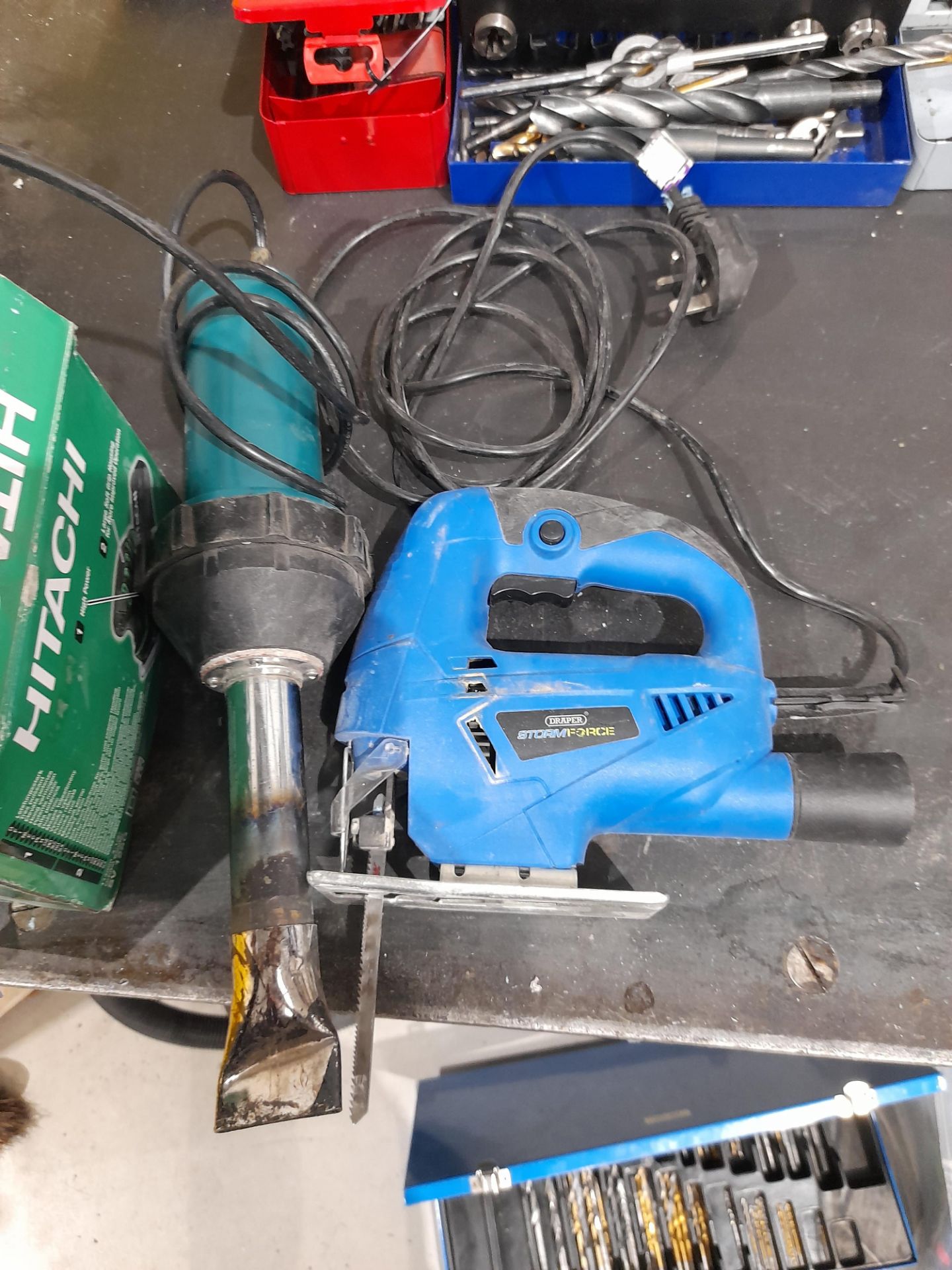 4 x various power tools to include Mac Allister orbital sander, Hitachi orbital sander, hot air - Image 3 of 3