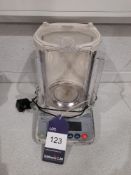 AND HR-250AZ 252g/0.1g enclosed electronic weighing scales