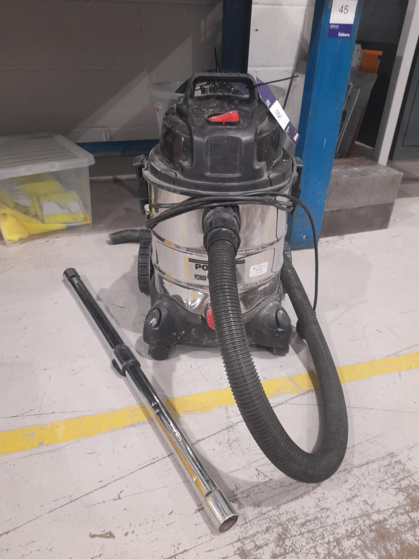 Sealey Power Clean PC200SD vacuum cleaner - Image 2 of 2