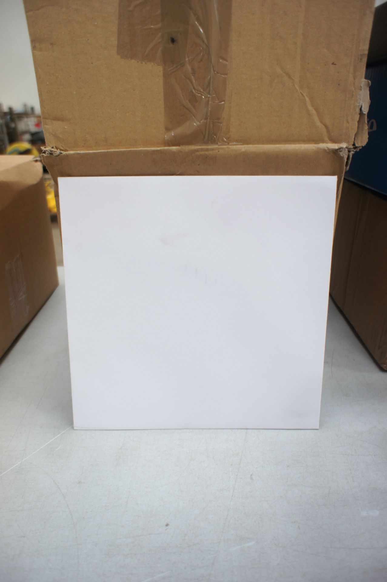 Quantity of 220 x 220 Card Envelopes to Box with Quantity of 210 x 210 Card Envelopes to Box - Image 3 of 3