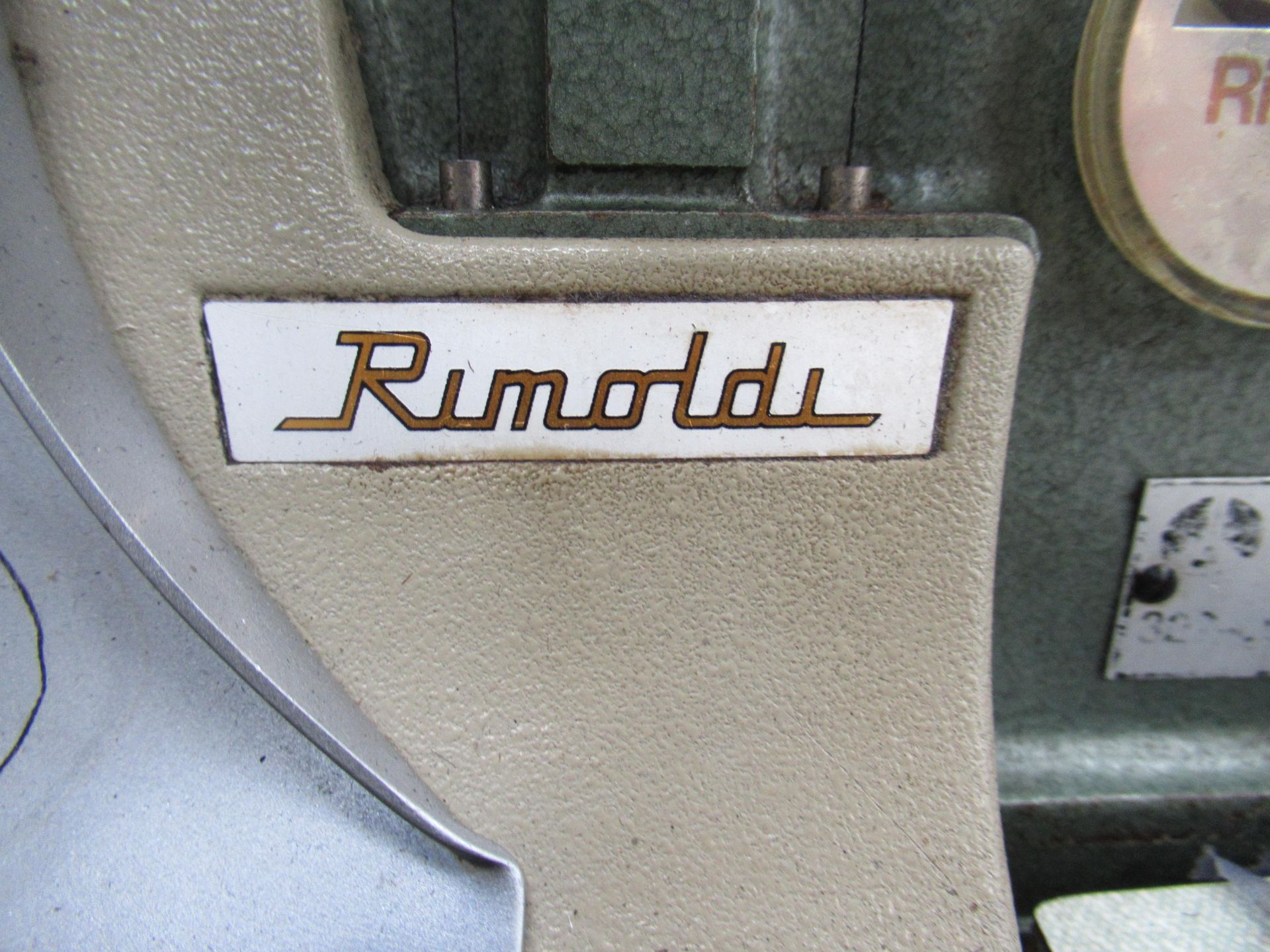 Rimoldi industrial sewing machine. Please note there is a lift out fee of £5 plus VAT on this lot - Image 6 of 6