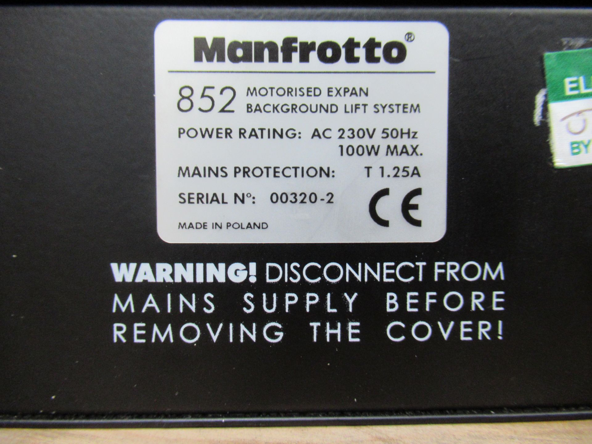 2 x Manfrotto 852 Motorised Expan Background Lift Systems, comes with controller but no cables - Image 2 of 2