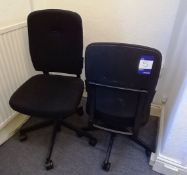 2x office chairs