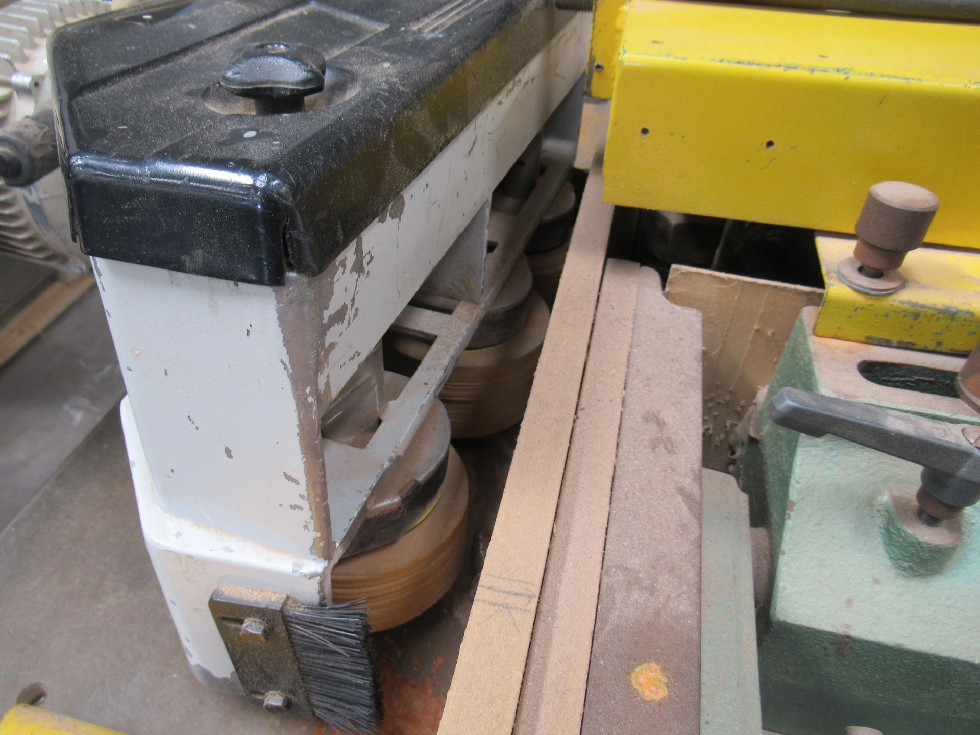 Wilson FX Spindle Moulder with unbranded powered roller feed. Please note there is a £15 plus VAT Li - Image 5 of 6