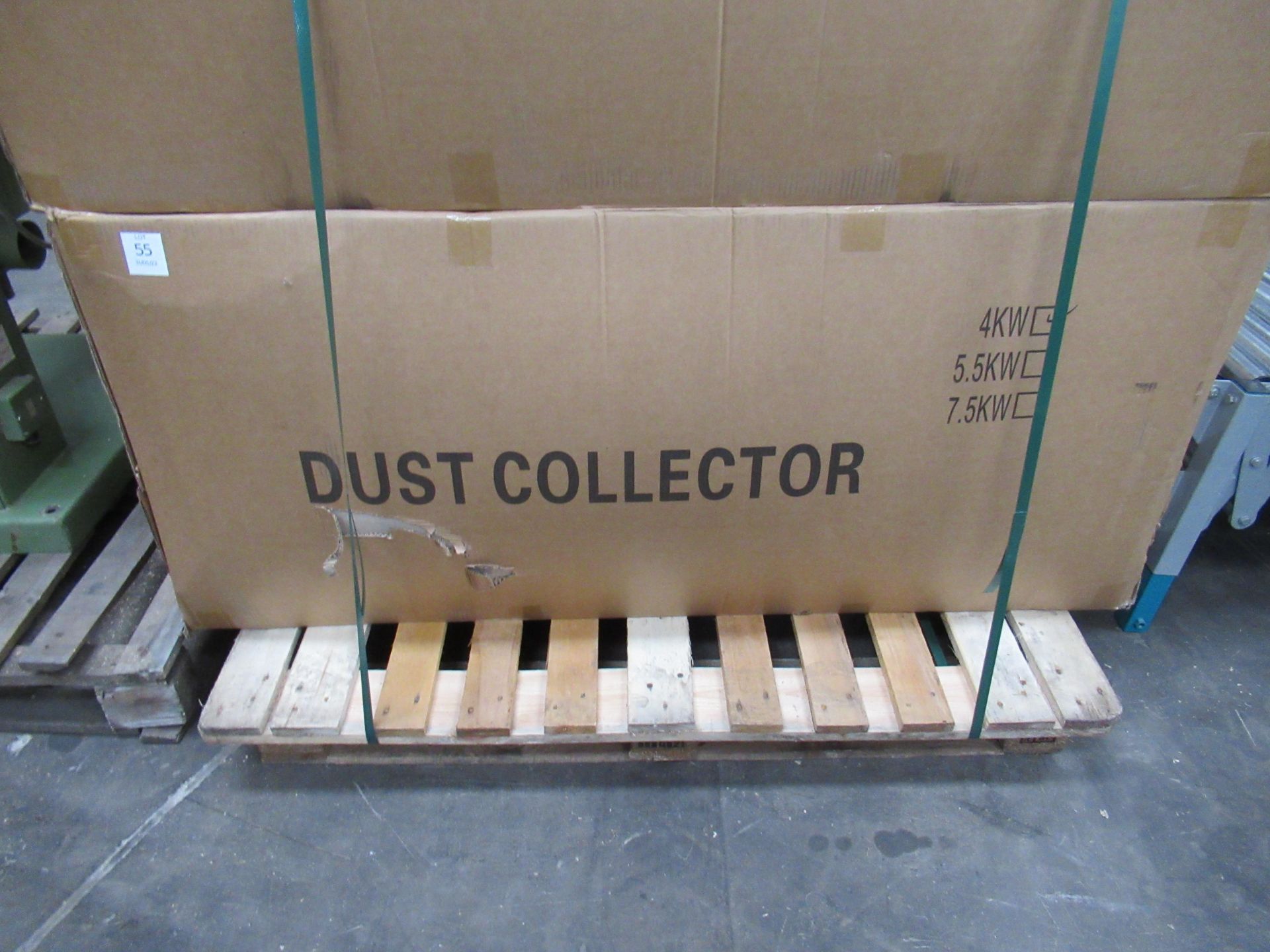 Boxed 4KW Dust Collector (Boxed - Unused) . Please note there is a £5 plus VAT Lift Out Fee on this