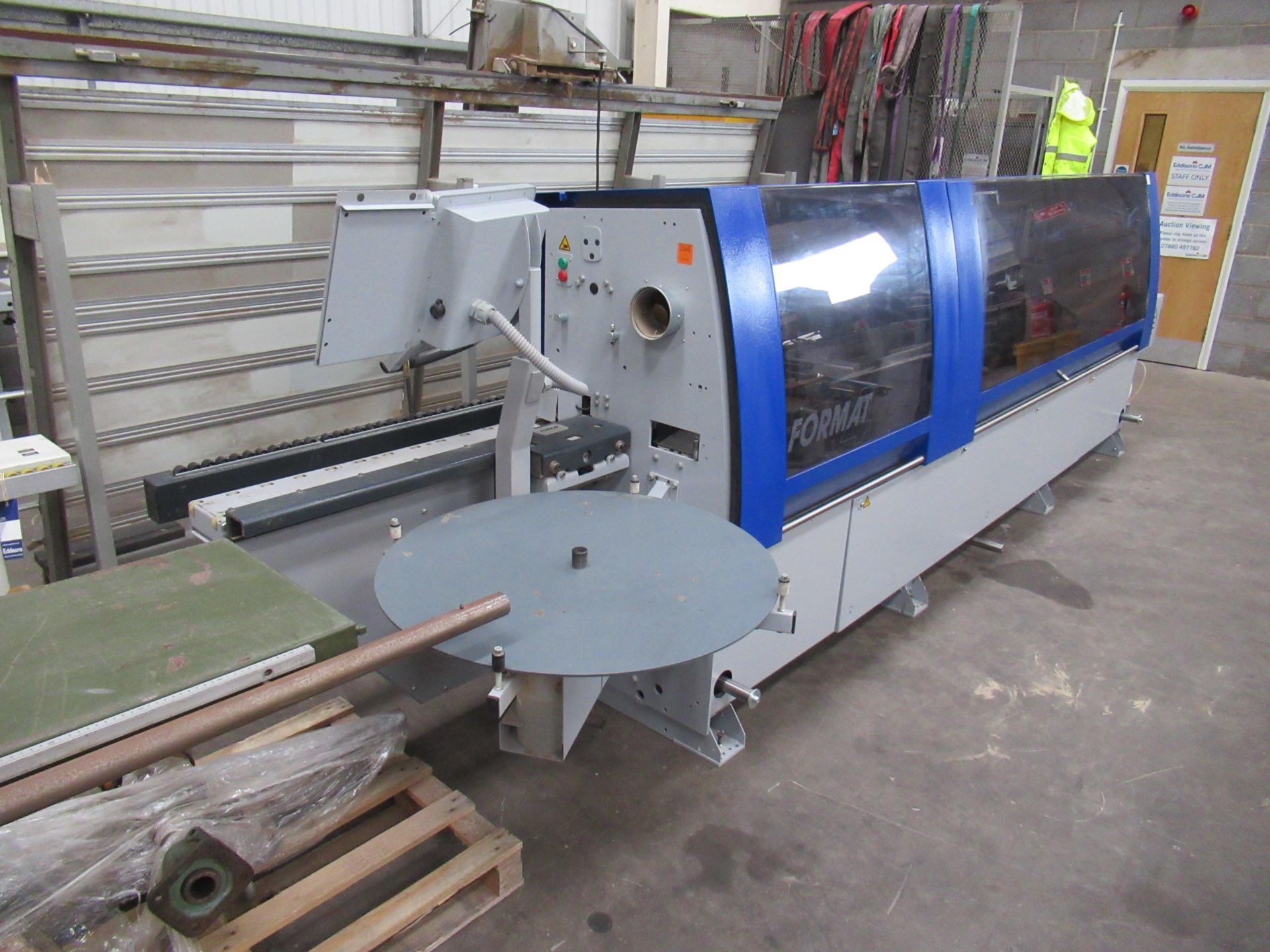 Format 4 'Perfect 710' Edgebander S/N 200 12 007 14, 400V 11KW, 50Hz. Please note there is a £40 plu - Image 3 of 10