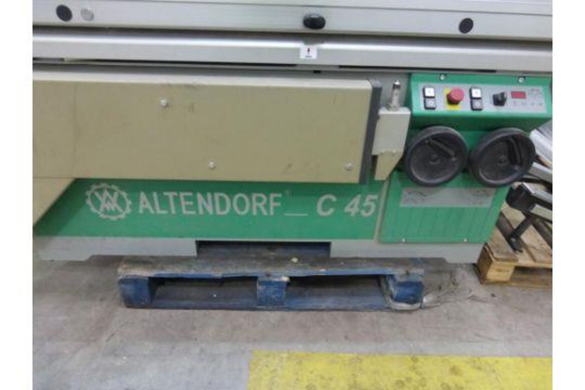 A 1998 Altendorf model C45 Tilting Arbour Panel sizing saw - Image 14 of 24