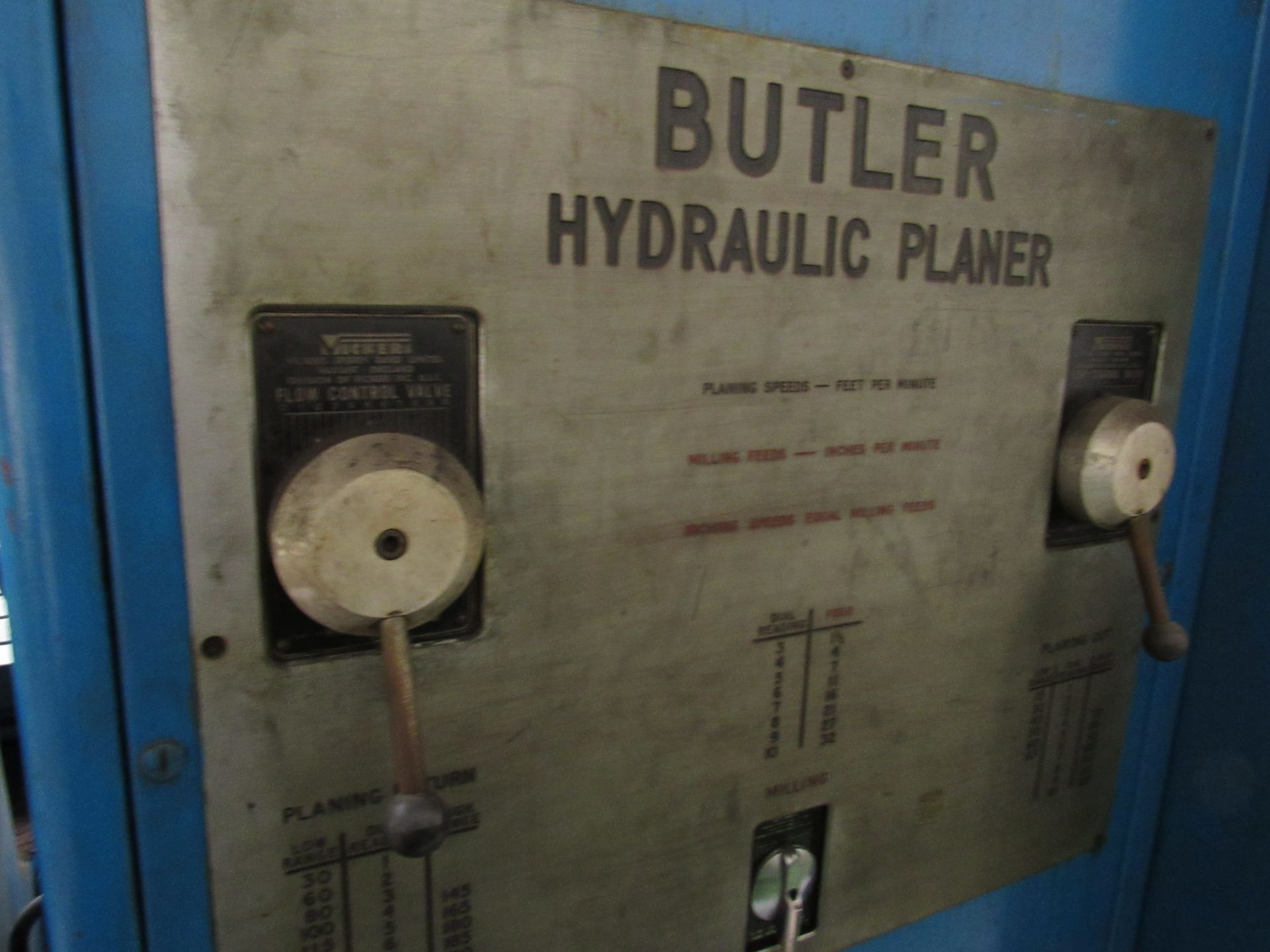 Butler Hydraulic Planer Table 8' x 2' 6" Serial Number 25100 - Image 5 of 9