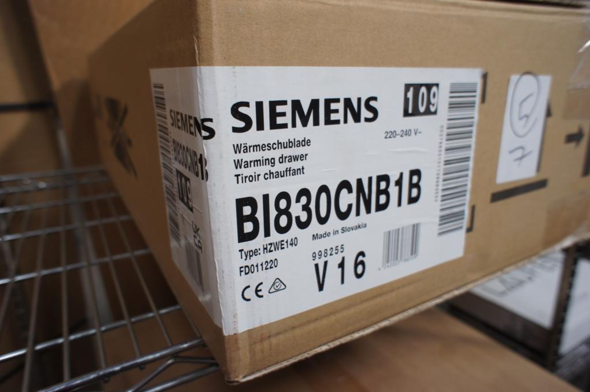 Siemens BI8306NB1B warming drawer - Image 2 of 3