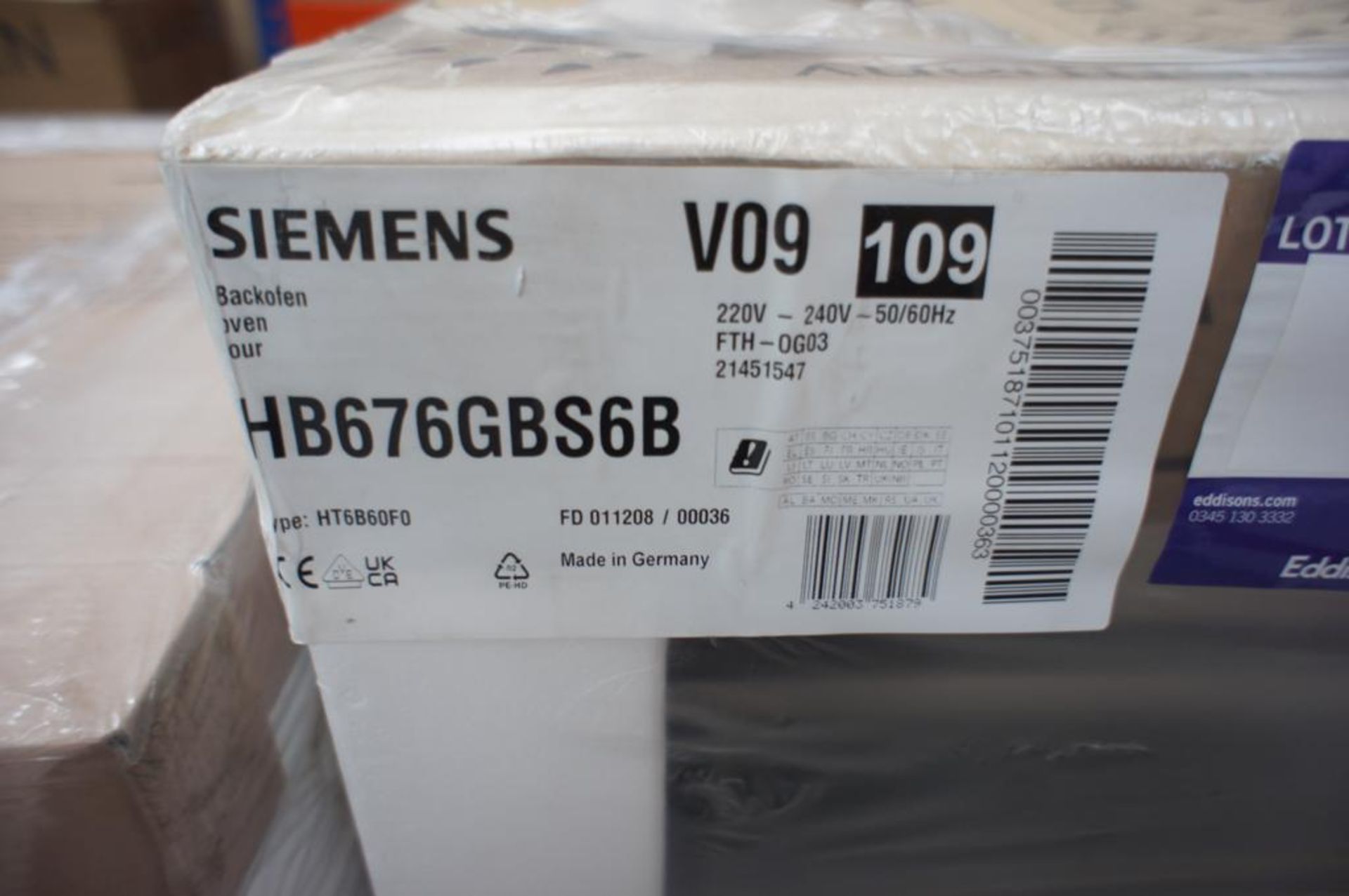 Siemens HB676GBS6B integrated oven - Image 2 of 3