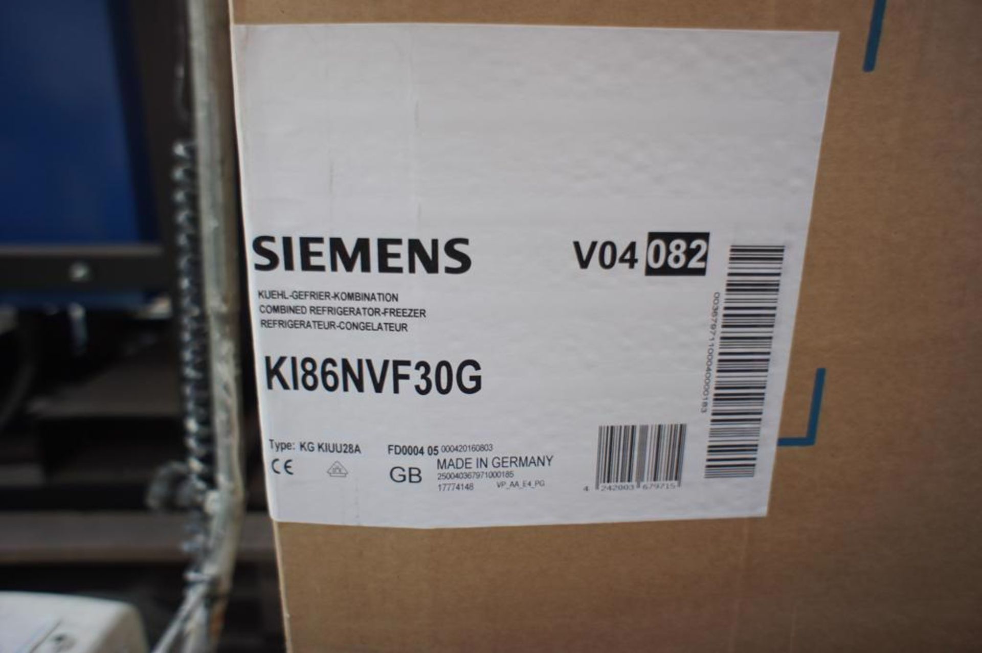 Siemens KI86NVF30G upright integrated fridge freezer (boxed / unused) - Image 2 of 3