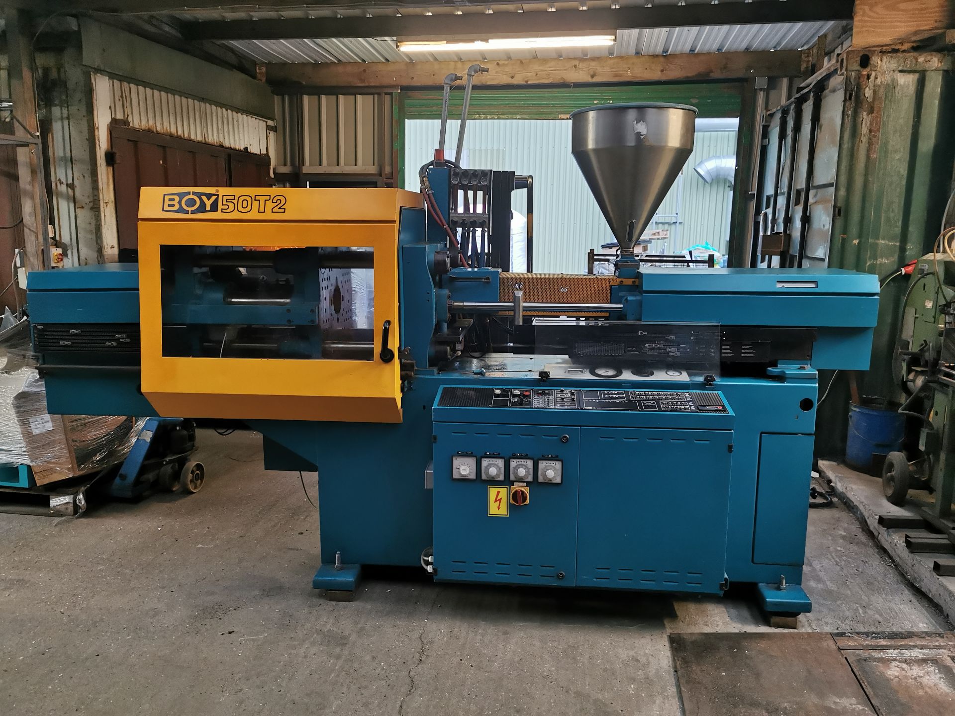 Boy 50T 2 Injection Moulding Machine - Image 11 of 17