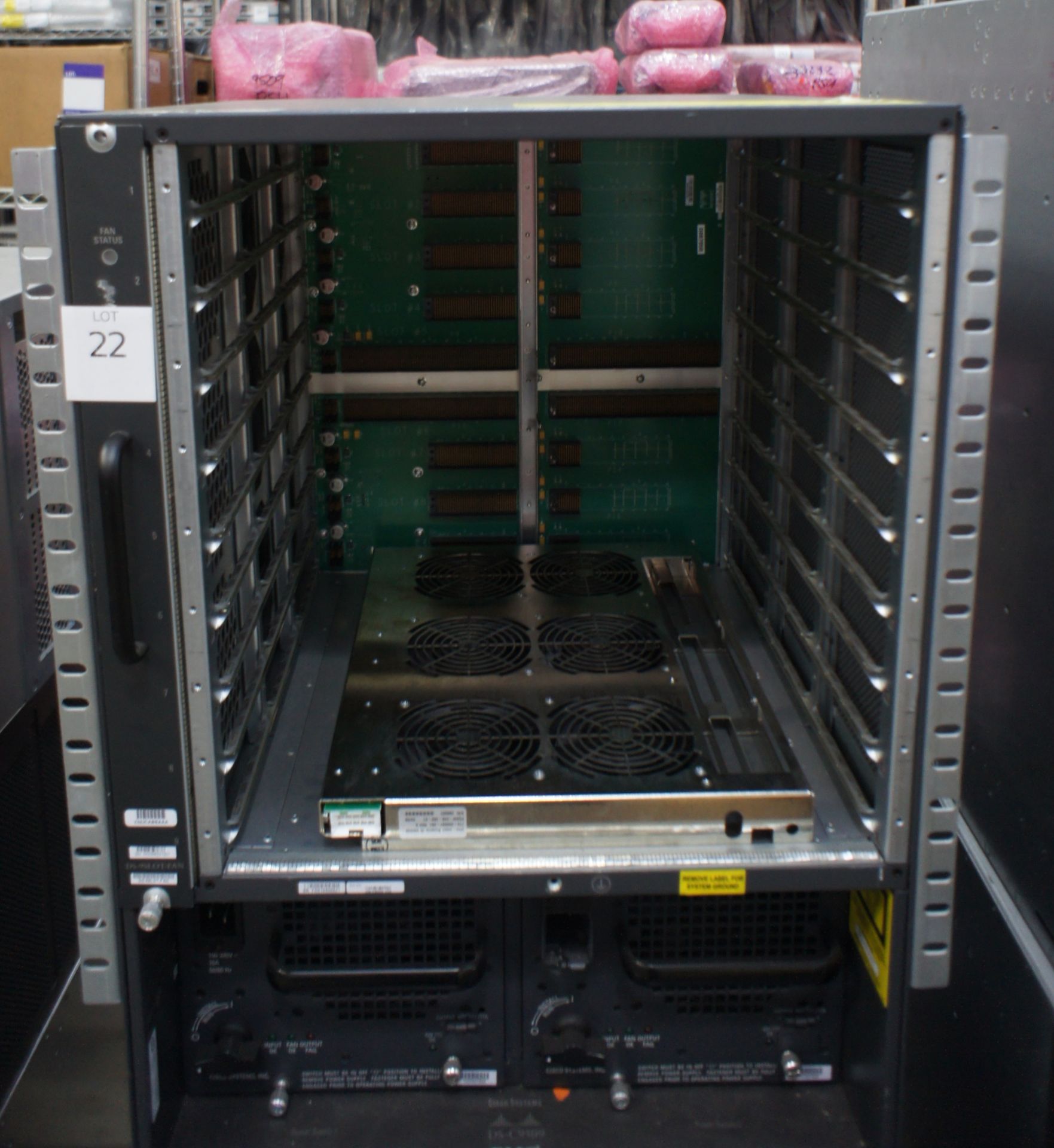 IBM 2109-M12 Director Cabinet, Cisco MDS9600 chassis with Fan module, MC Data ED6410 chassis with - Image 5 of 30